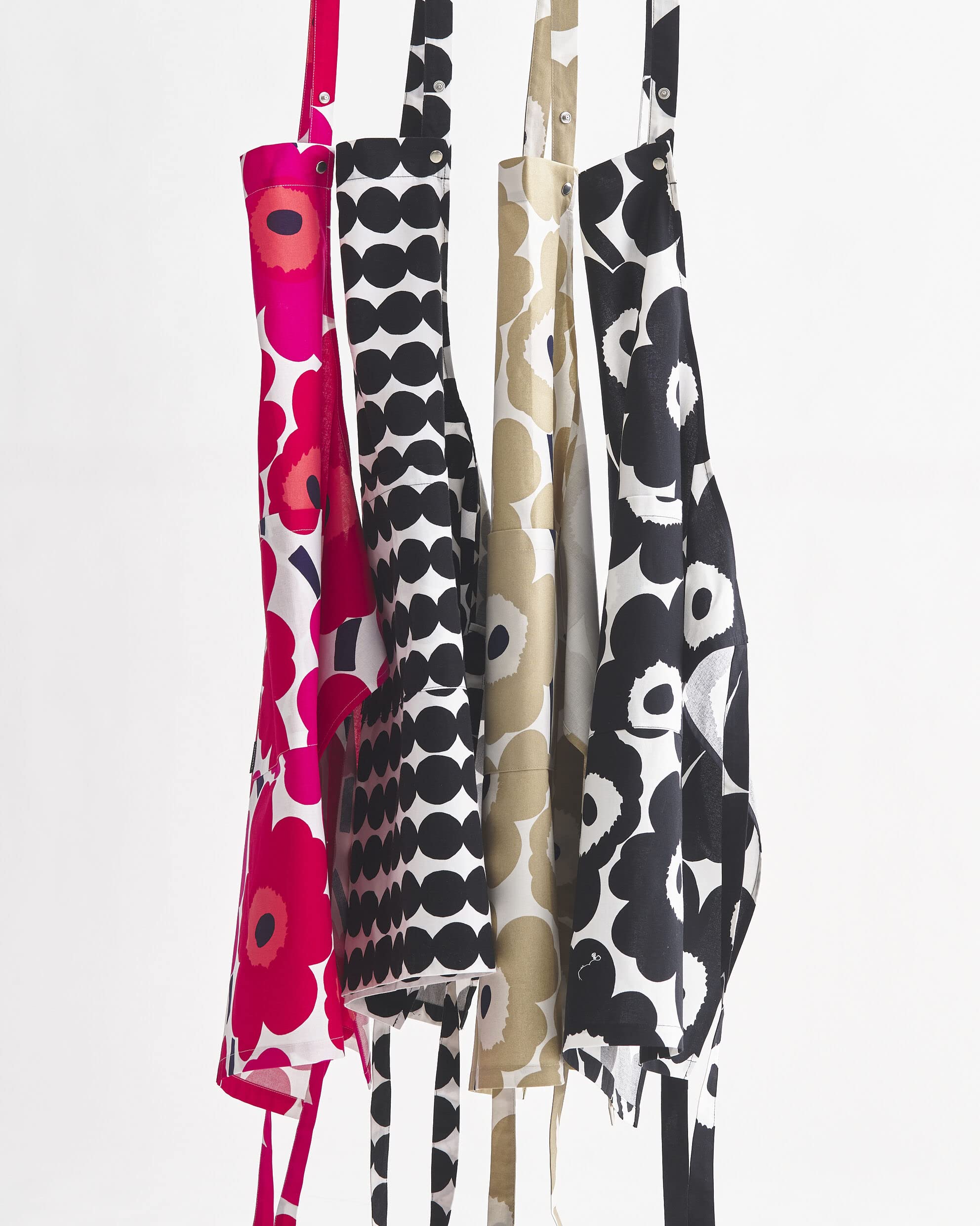 Marimekko Unikko Red Apron 84 by 85 cm