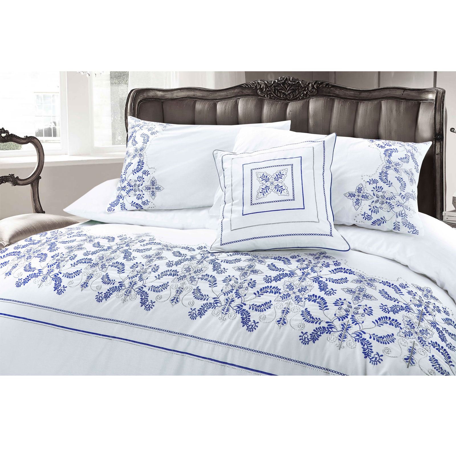 Elegante set con copripiumino ricamato, Cotone, Blue, Single Duvet Cover Set : Amazon.it: Casa e cucina Elegante set con copripiumino ricamato, Cotone, Blue, Single Duvet Cover Set : Amazon.it: Casa e cucina