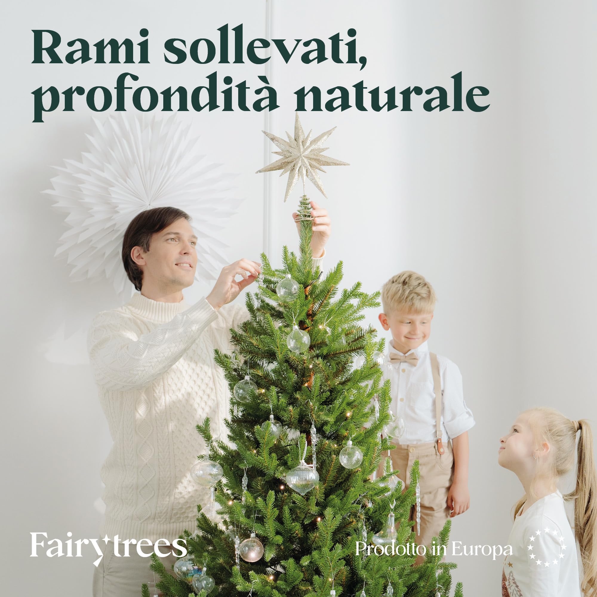 FAIRYTREES Albero di Natale artificiale 220cm Abete Bavarese Premium con supporto in legno | Prodotto in EU | Facile da Montare