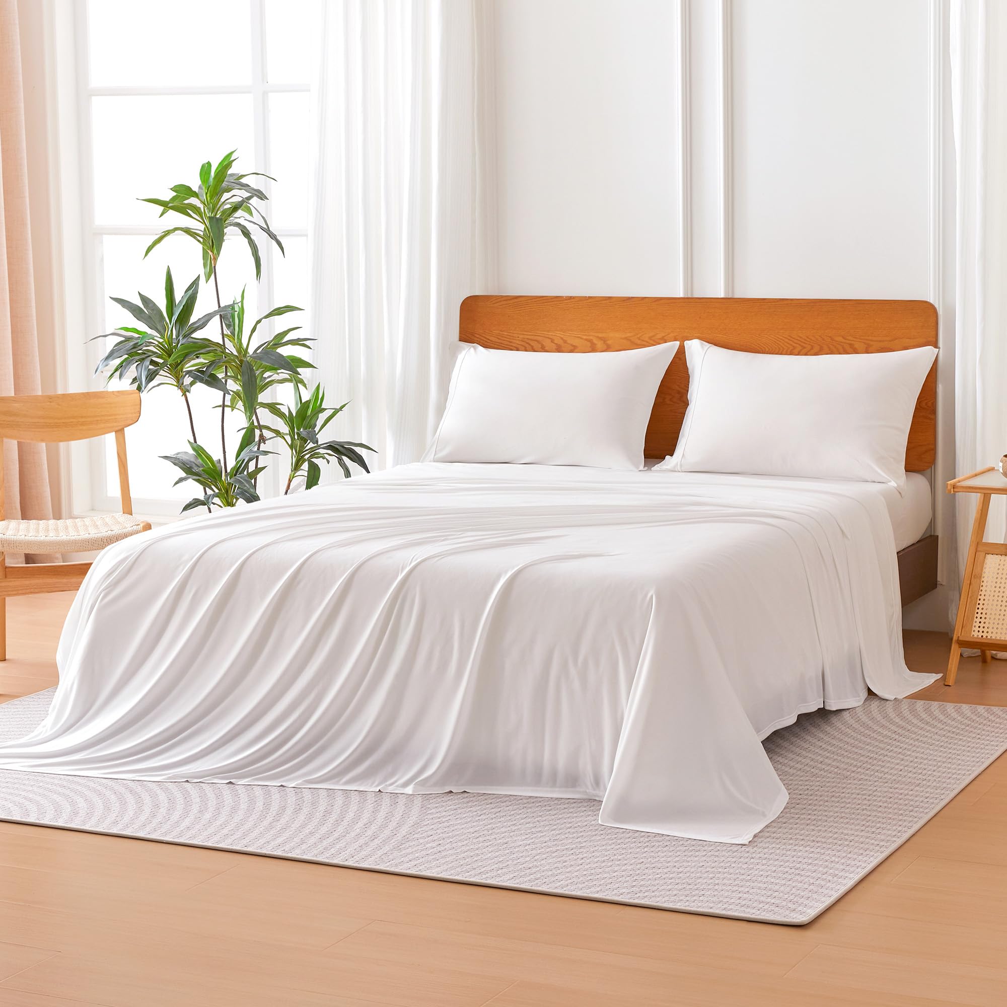 Amazon Basics White Sheets