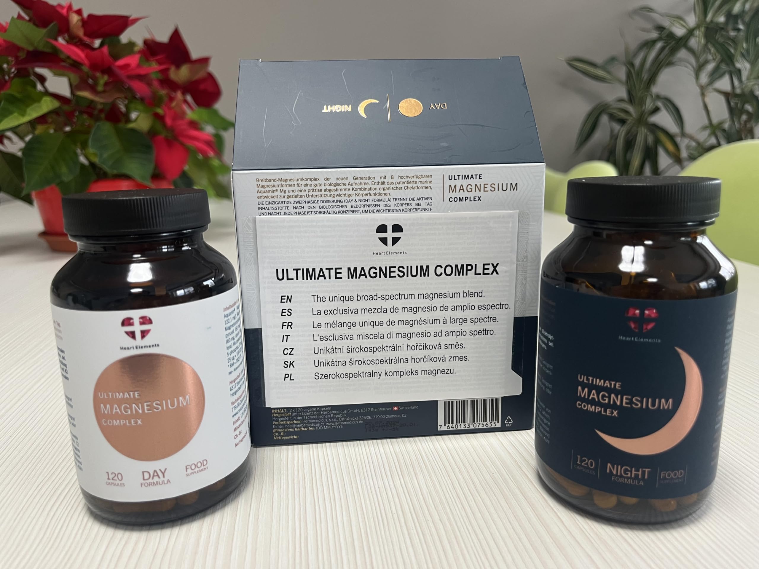 Ultimate Magnesium Complex, 2 x 120 Gélules de Complexe de Magnésium, Day & Night, métabolisme énergétique normal, nerfs, muscles, os, 8 formes, Aquamin Mg, B6 P-5-P, D3 K2, vegan