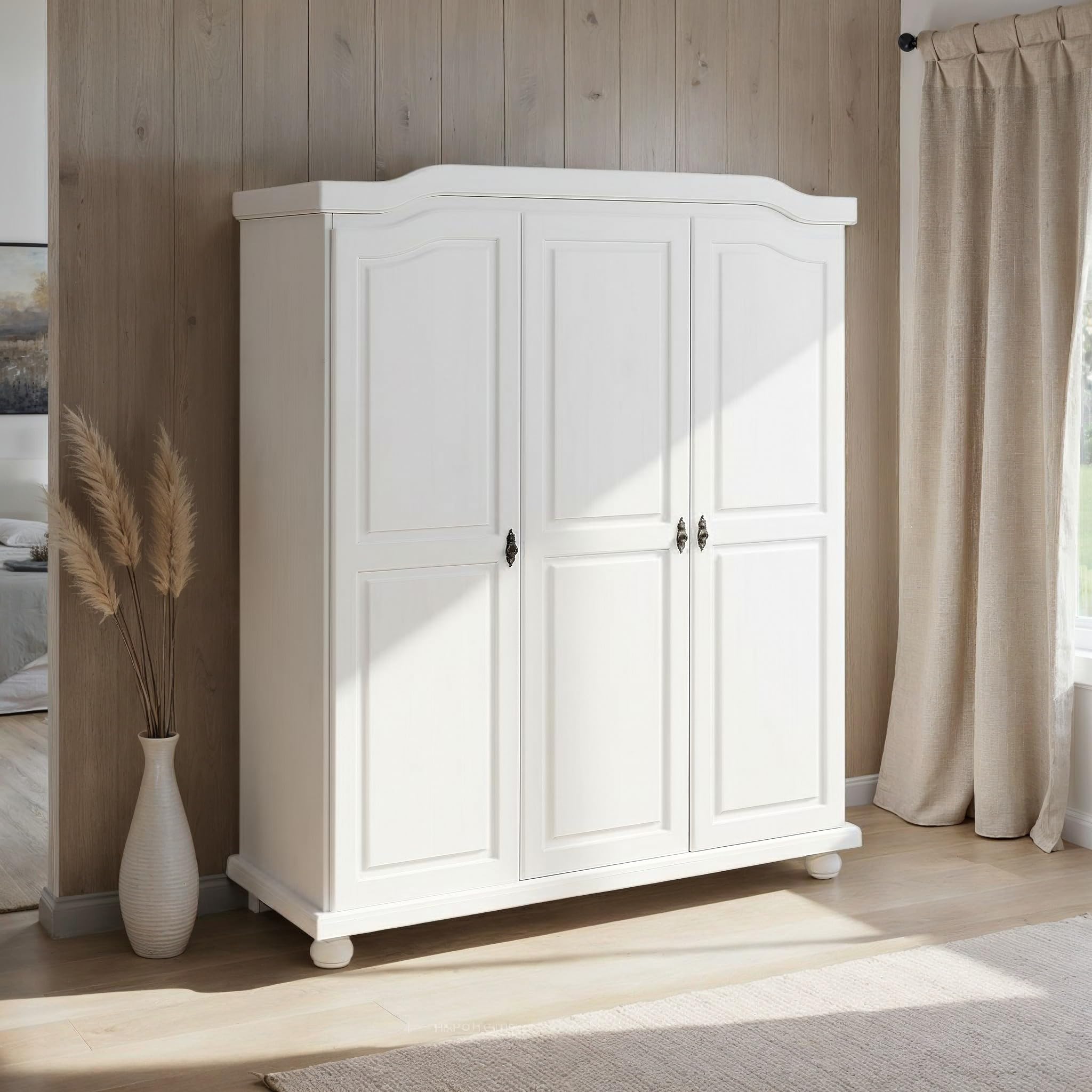 Inter Link - Kleiderschrank - Kiefer massiv - Garderobenschrank - Landhaus Still - Wäscheschrank - Mehrzweckschrank - Schlafzimmerschrank - 3 Türig - Weiß Lackiert - Bastian