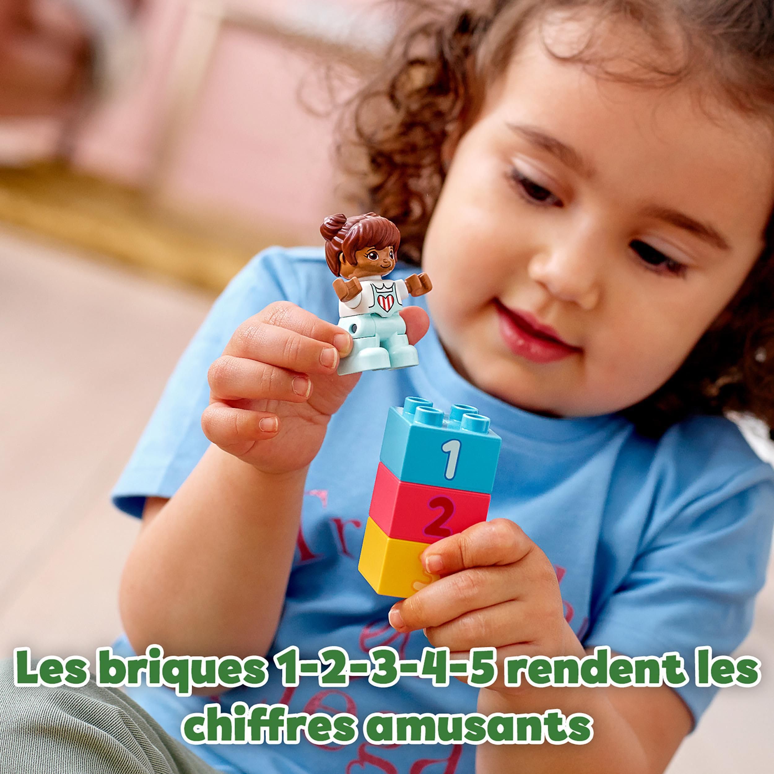 LEGO Duplo La Boîte de Briques Deluxe - Jouet dès 1 an Développant la Motricité Fine - Voiture, Briques avec Chiffres, Figurines d'animaux & Rangement pour Jouets - Cadeau pour Fille ou Garçon 10914
