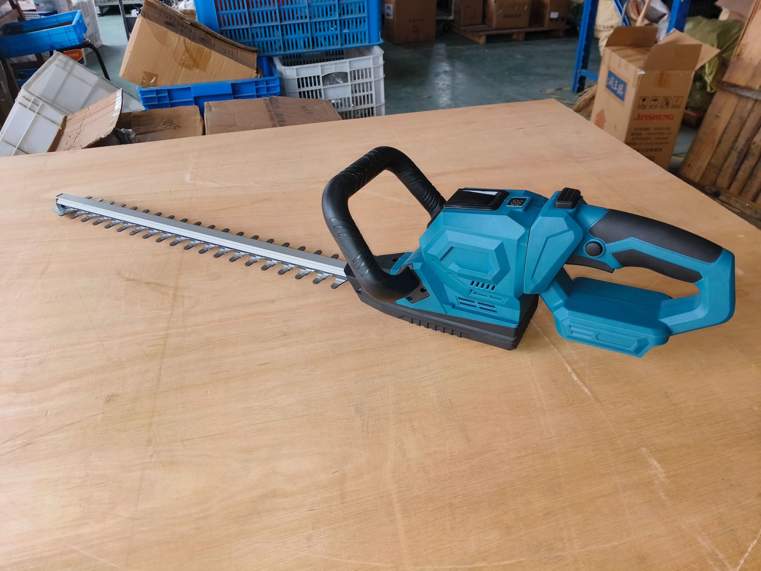 Cortasetos de 22 pulgadas, grosor de corte de 15 mm, cabezal giratorio de 180°, compatible con baterías Makita de 21 V, adecuado para jardín, arbustos y plantas de borde. (sin batería)