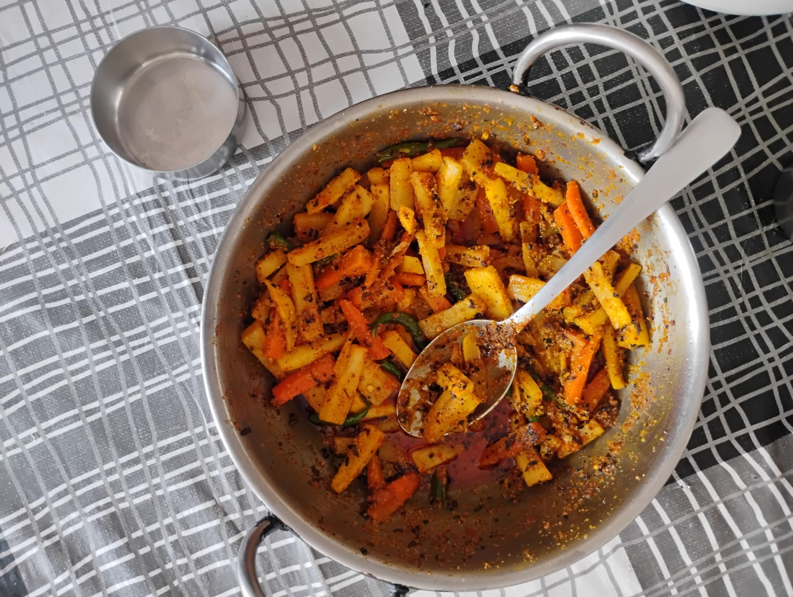 Mixed Assamese Radish Carrot Green Chilli Pickle|Homemade (Pack of 200gm)-image-34