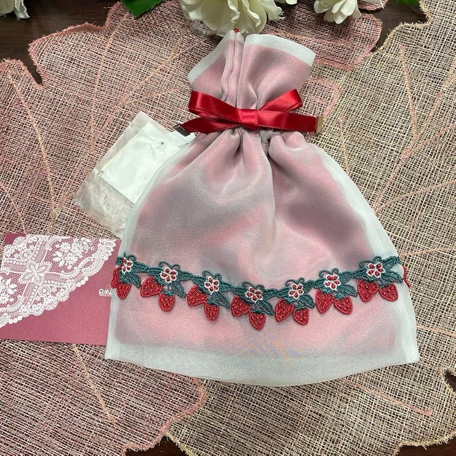 rui様 確認用 いちご ブルー レース 巾着袋 ティッシュ オーダー rui様