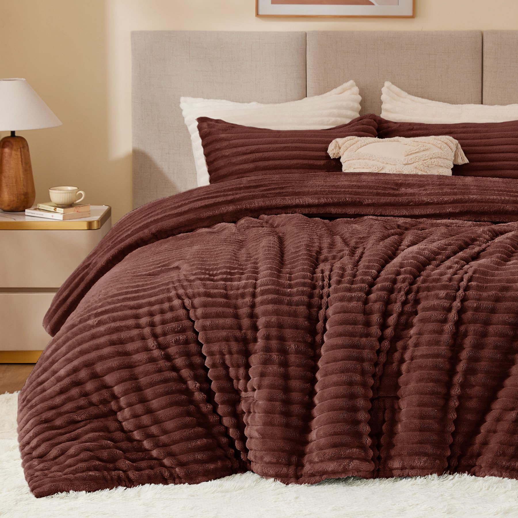 BEDELITE Fleece Twin Comforter Set -Super Soft &amp; Warm Fluffy Hot Chotolate Bedding, Luxury Fuzzy Heavy Bed Set for All Season with 1 Pillow case