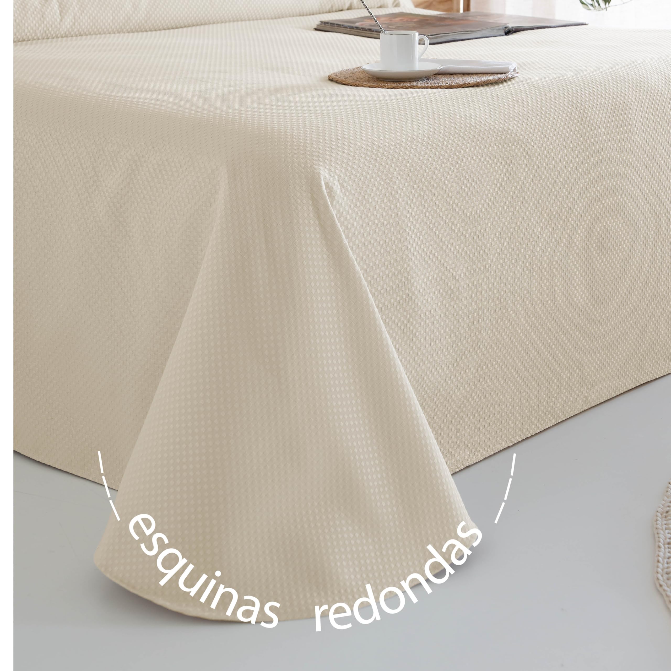 Fundeco | Colcha de Verano Jacquard Cuadros Pequeños Ligera y Transpirable | Alta Resistencia Lavado 60°C | Ideal Hostelería y Hogar | Esquinas Redondeadas (Lionel Beige)