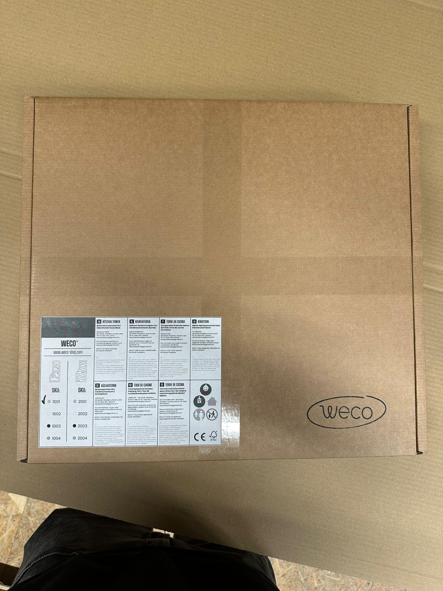 Weco Montessori Kinder Lernturm 2 in 1 Baum Design Tritthocker FSC Zertifikat Schreibtisch Montessori Möbel Küchenhelfer klappbar Stylisch Lernturm (Lackiert)