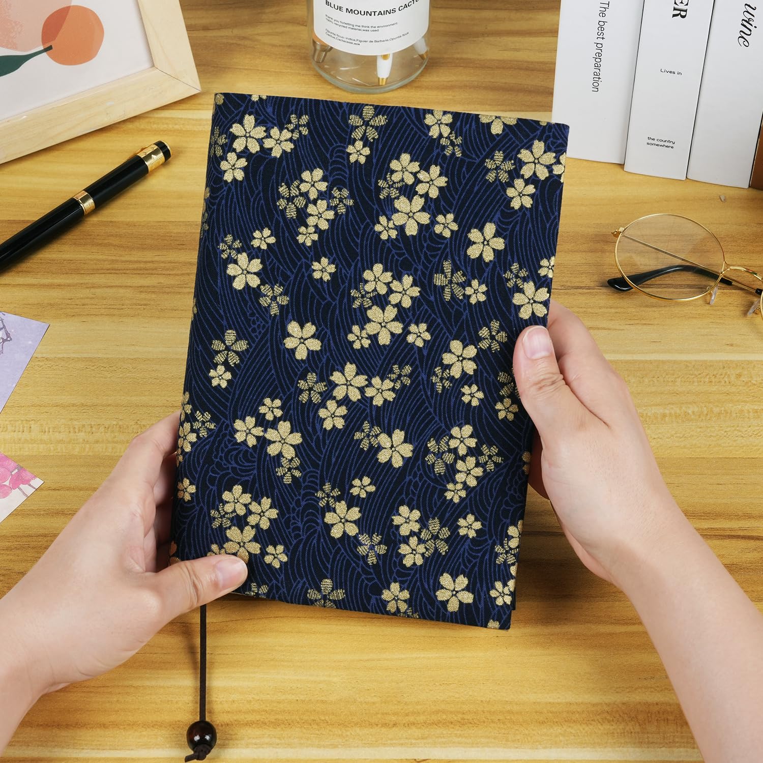 TEHAUX Housse De Livre Lavable Motif Floral – Protection En Tissu Bleu Ciel Pour Cahier, Manuel – Réutilisable, Taille Jusqu’à 8,61 X 6,48 Pouces