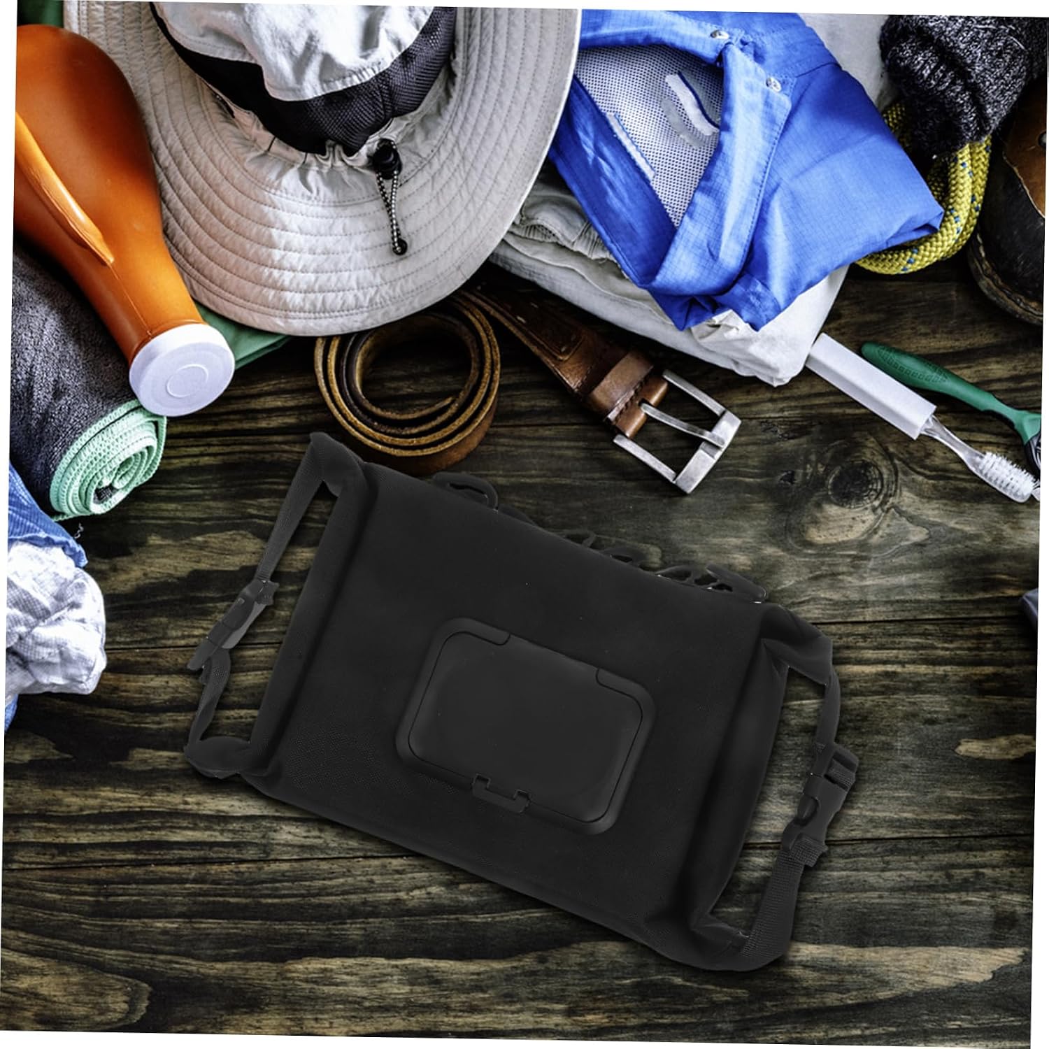 Zerodeko Portable Wet Wipes Dispenser Bag Collapsible Travel Size Wipe Holder for Camping and Outdoor Use Refillable Container for Diaper Bags and Hiking