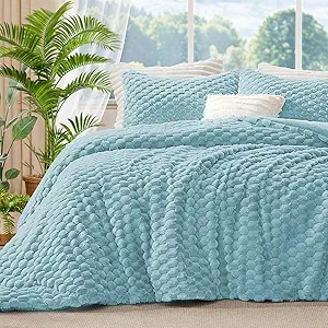 BEDELITE Fluffy King Size Comforter Set - Dusty Blue Fleece Soft Comforter for King Size Bed, Luxury Warm Bedding Set for Winter, Fuzzy Bed Set 3 Pieces (1 Comforter, 2 Pillowcases)