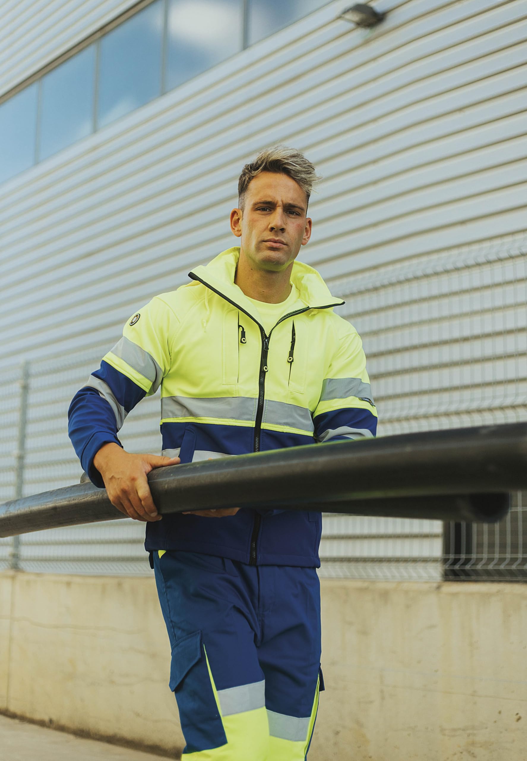 WORKTEAM Chaqueta Softshell Trabajo Alta Visibilidad Repelente al Agua Corta Vientos y Térmica, Unisex