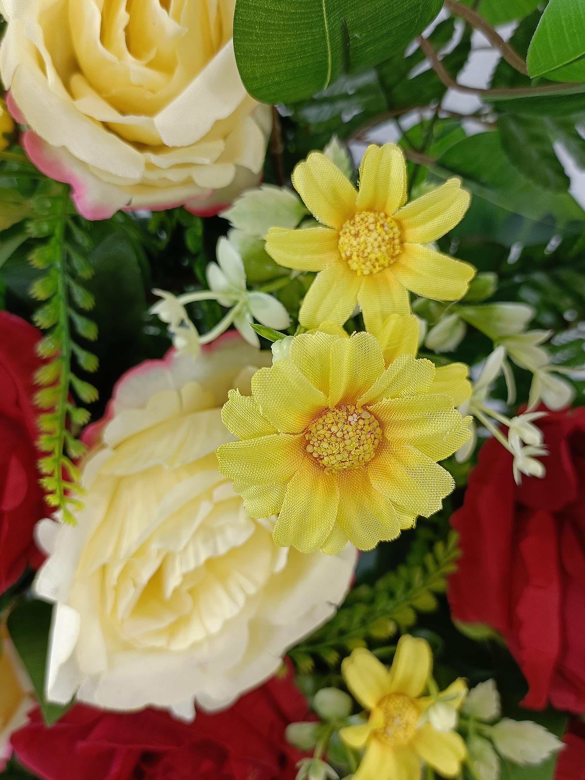 DRW Centro Flores Artificiales Cementerio, Santos, Iglesias, Aniversarios, Ceremonias, Bodas Rojo y Amarillo con Rosas 65x70x30 cm