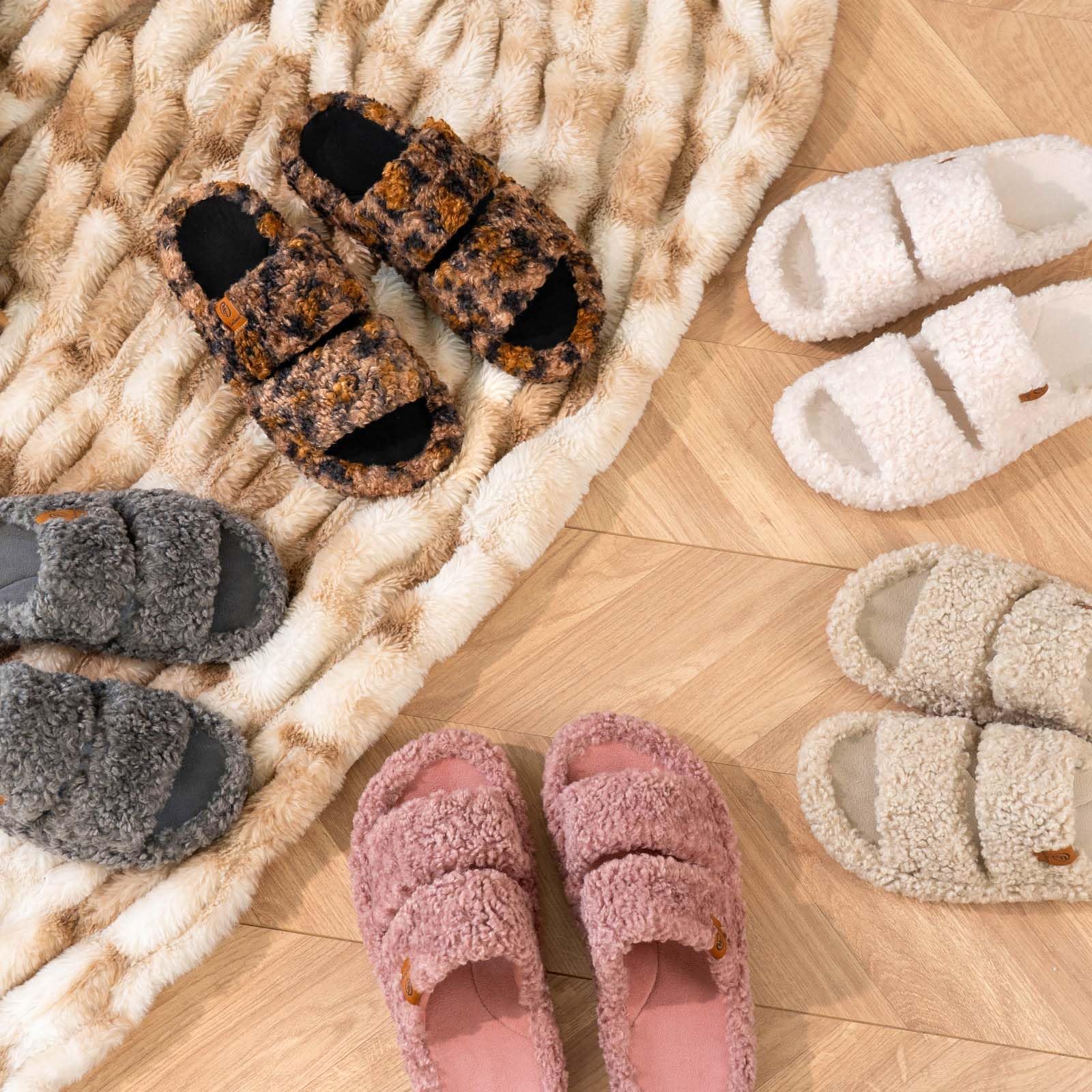 EverFoams Womens Fuzzy Open-toe Slippers Soft Comfy Memory Foam Indoor House Shoes: 7-8 Diva Spots