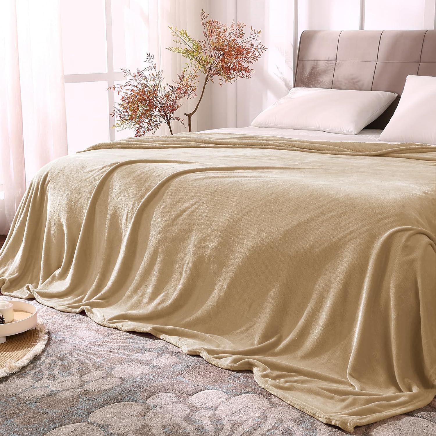 BEDELITE Fleece Blanket King Size Blankets for Bed, Luxury Plush Cozy Fuzzy Blanket 108x90 inches, Super Soft Warm Lightweight Throw Blanket All Seasons Suitable, Light Camel