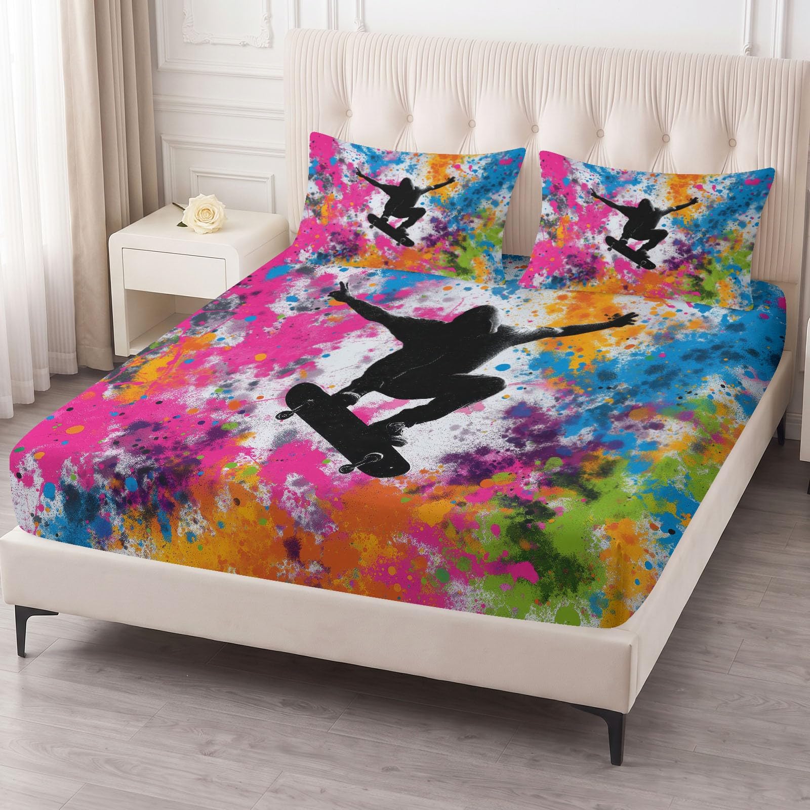 Prześcieradło z gumką z mikrofibry 160 x 200 cm sportowa deskorolka