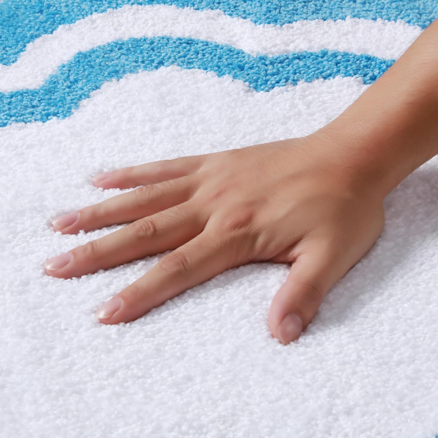 Cute Bath Mat,Flower Rug,Water Absorption Non Slip Mat,Soft Machine Wash Rug Mat for Bedroom Kitchen Bathroom Toilet Floors 25.6 x 25.6 Inches (Blue)