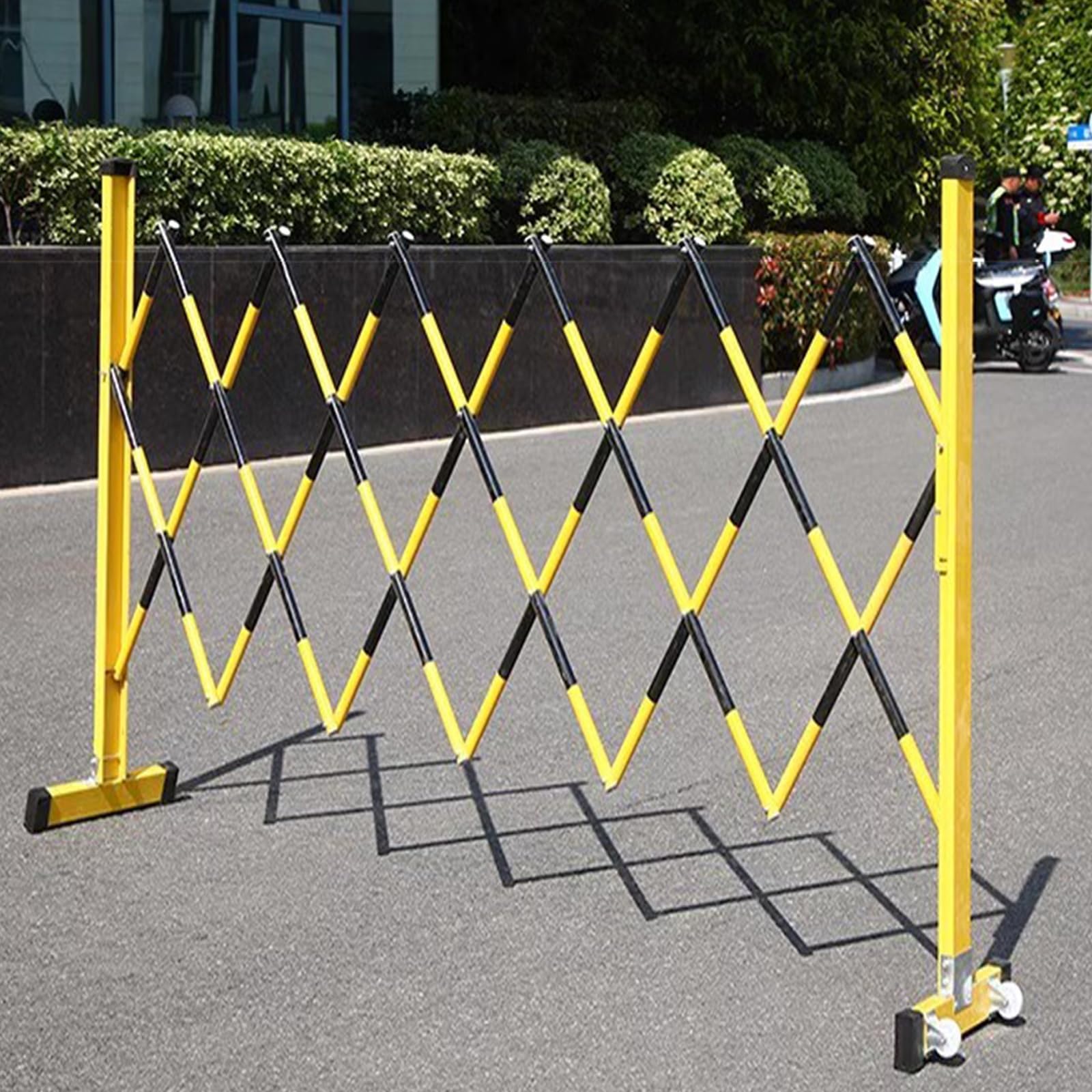 ASerZenith Expandable Mobile Barrier Traffic Fence, Folding Industrial Mobile Safety Barrier Portable Barricade Gate Traffic Fence Barricade For Parking Outdoor,Noir-1.2X3M