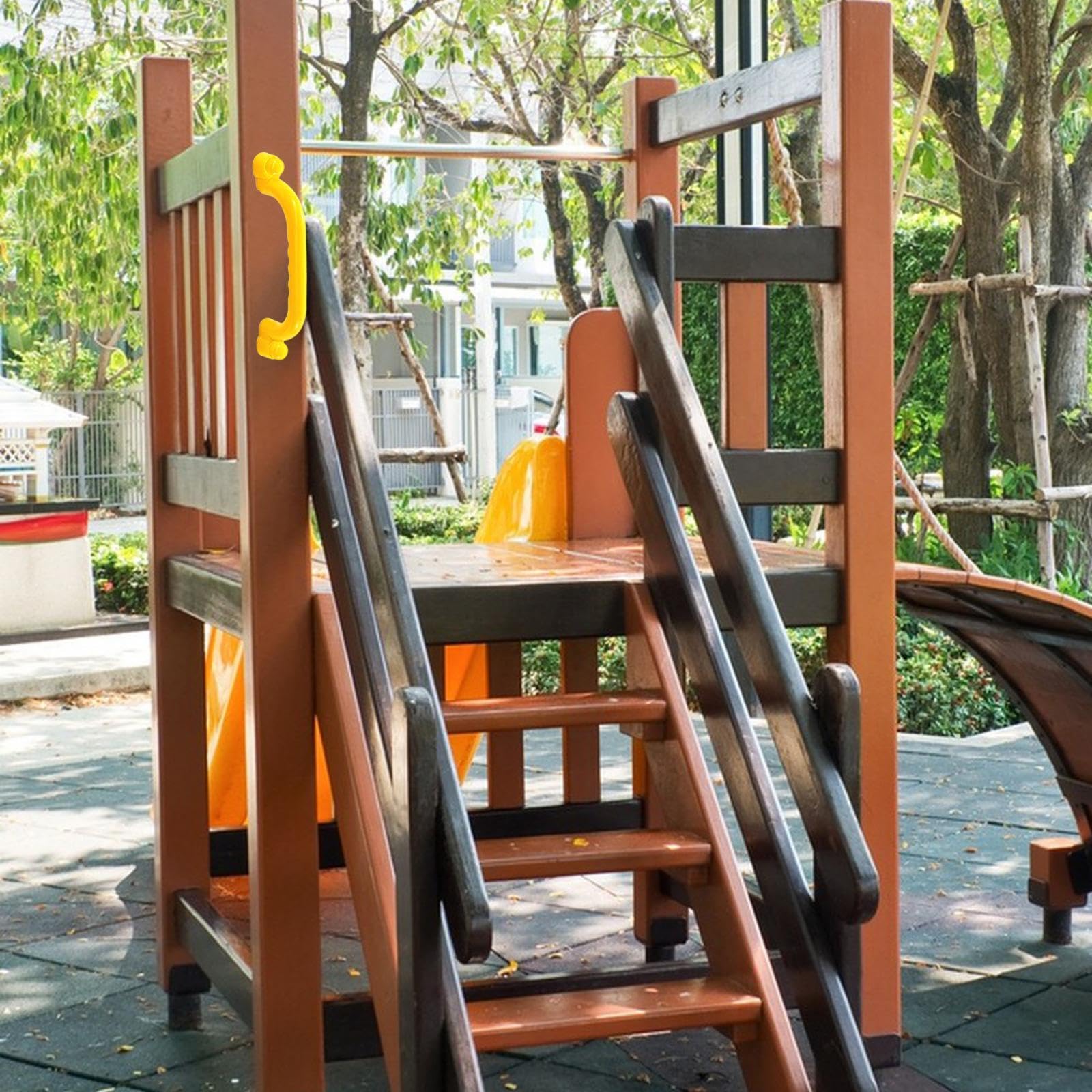Spielplatzzubehör für Kinder, Outdoor Spaß im Garten: Piratenschiff Spielset mit Teleskop, Schaukel, Rad und Spielzone. Das Piratenschiff Spielset