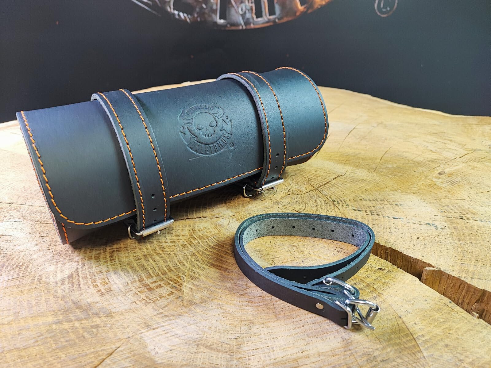 Tool Orange Werkzeugrolle kompatibel mit Harley Davidson Chopper Reisekoffer Lederrolle Werkzeugrolle Hot Rod HD Koffer Sissybar Gepäckrolle Motorradkoffer schwarz