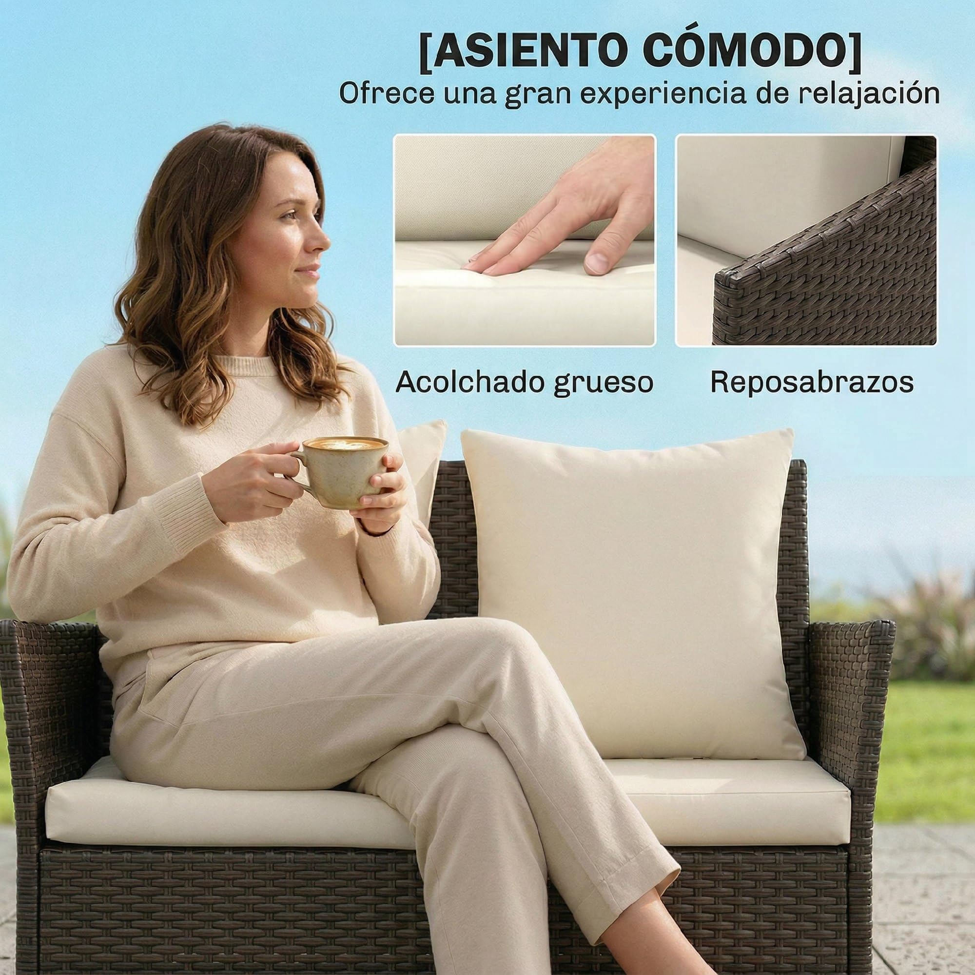 Outsunny Conjunto de Jardín Exterior de Ratán Conjunto de Terraza Marrón | Cojines Lavables, Muebles Jardín Exterior, 4 Piezas, Sofá de 2 Plazas, 2 Sillas, Mesa de Centro de Vidrio Templado