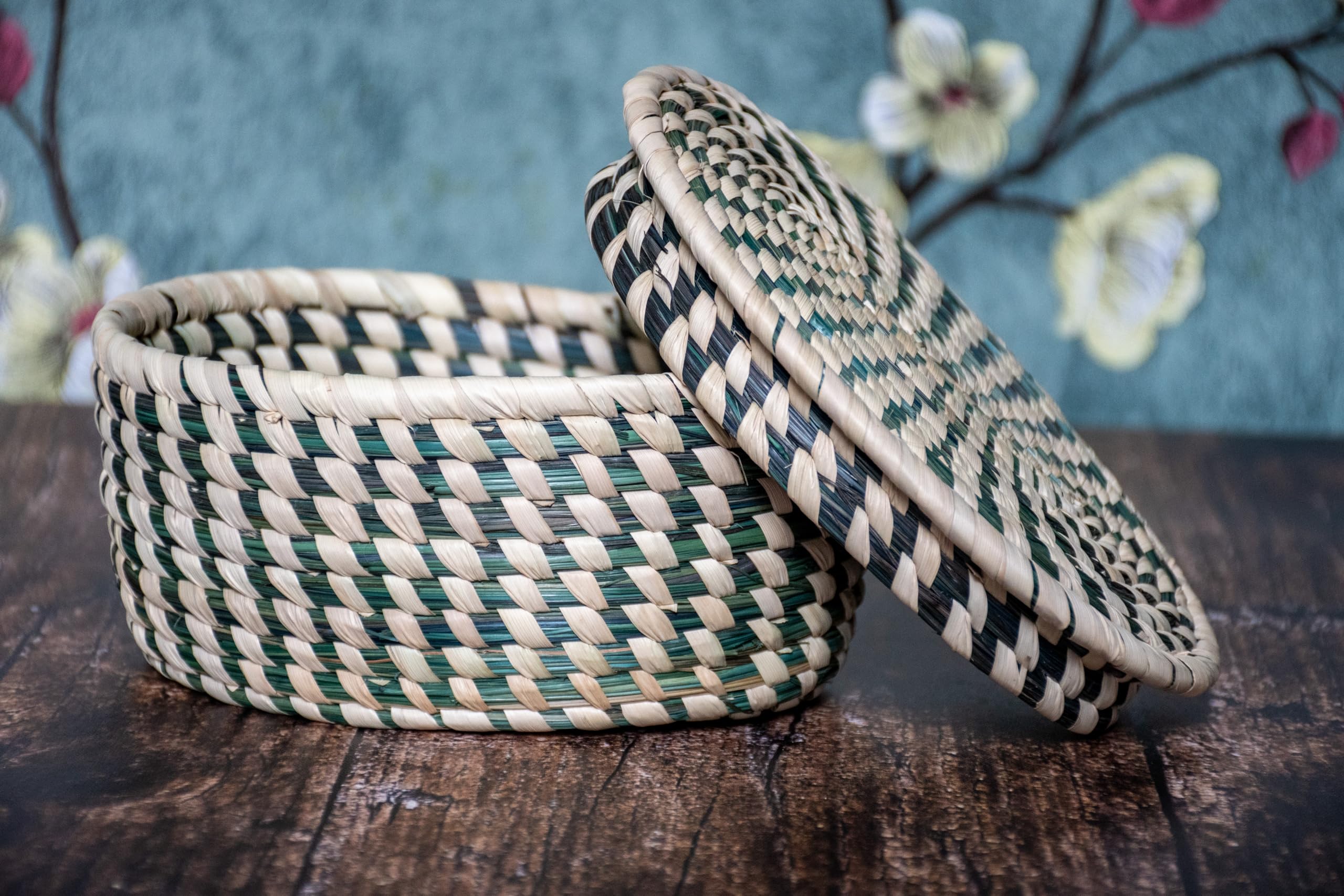 SHILPOGRAM® Handcrafted Sabai Grass AZO-Free Dyed 100% Natural Storage Box/Utility Box (H x L x B = 3 inch x 6.5 inch x 5 inch) (SBG004-BSKT-GREEN)