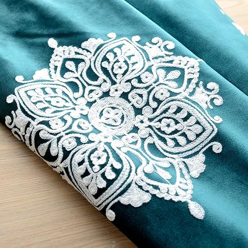 Miniatura 6 de VOGOL Cortinas opacas con ojales y flores blancas bordadas de franela suave para sala de estar, 2 paneles, reducción de ruido