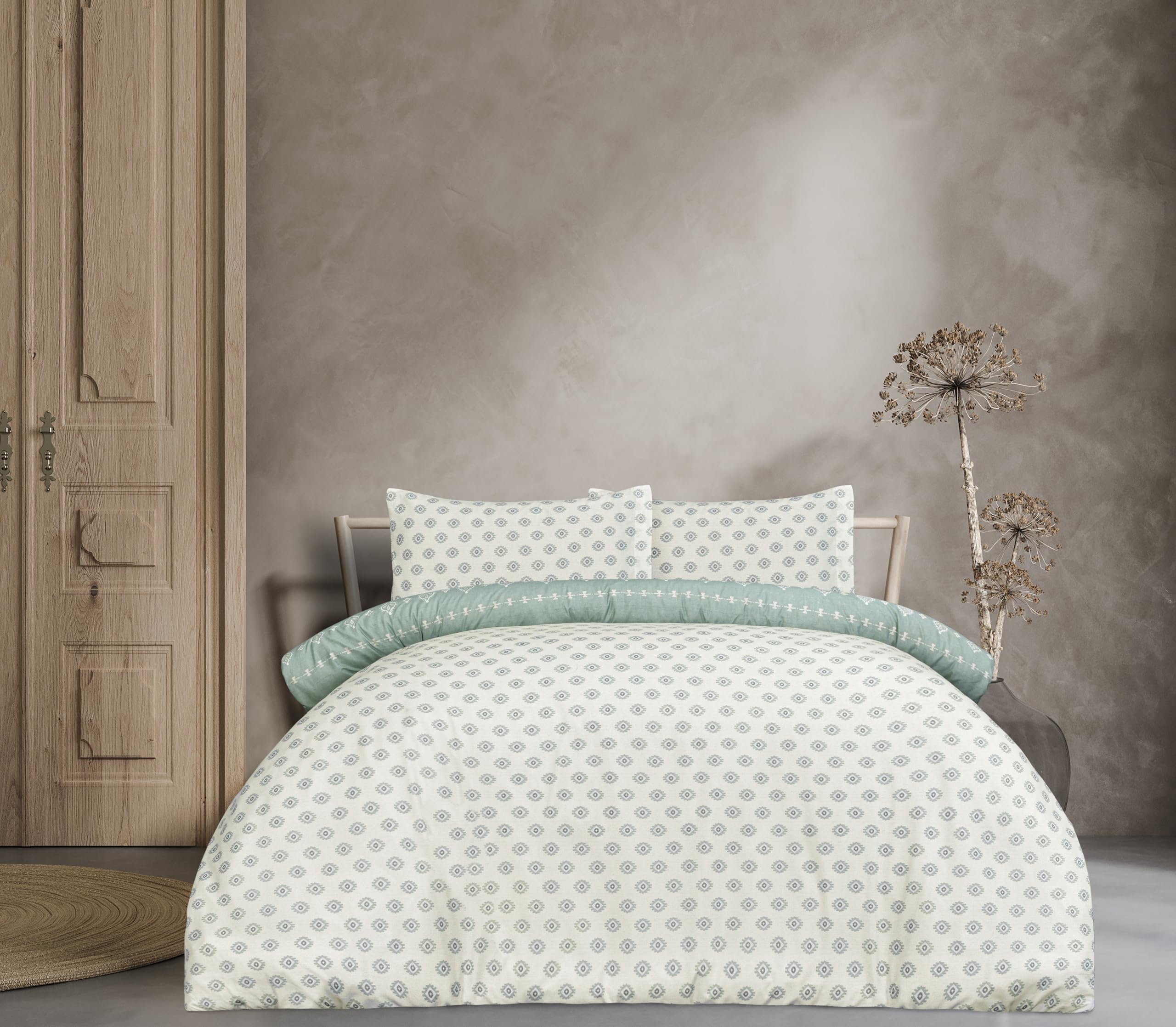 Sleepdown Reversible Artisan Blockprint complete set -100% Polyester Microfibre, Super Soft, Sage Colour Duvet Cover and 2 Pillowcase โ 3 Pcs Bedding Set (Double, 200 x 200 cm)