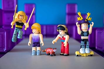 Roblox Celebrity Collection - Build a Billionaire Heiress Four Figure Pack [Includes Exclusive Virtual Item]
