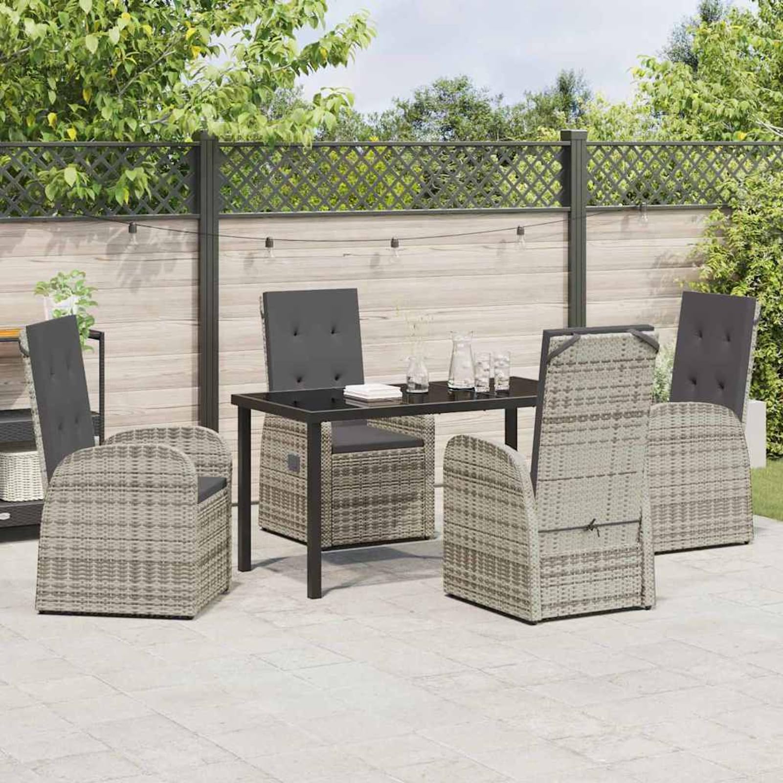 Geecher Set da Pranzo per Giardino, con Cuscini Esterni, 5 Pezzi, Tavolo 200x80 cm e Sedie in Polyrattan Grigio, per Cene all’Aperto e Incontri in Famiglia