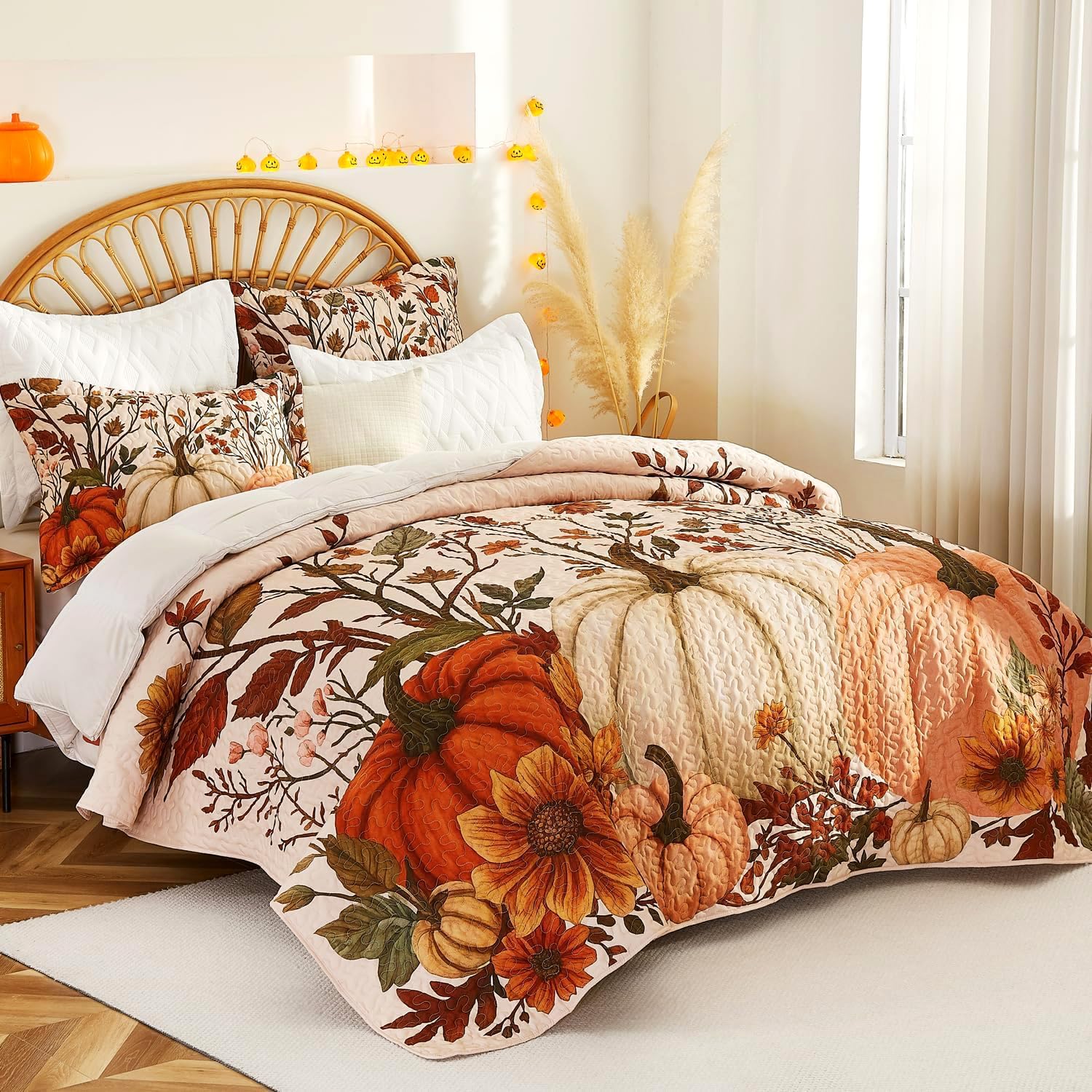 EVENHUG Fall Quilt Queen Size Thanksgiving Bedding Sets with Pillow Shams Lightweight Floral Pumpkin Bedspread Coverlet Soft Bed Cover for Festival Home Decorations 3 Pieces (90"x90")