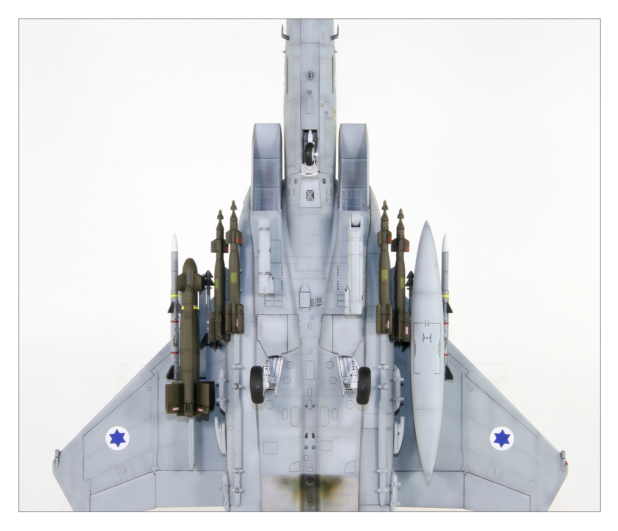 Amazon.co.jp: グレートウォールホビー 1/72 イスラエル空軍 F-15I  