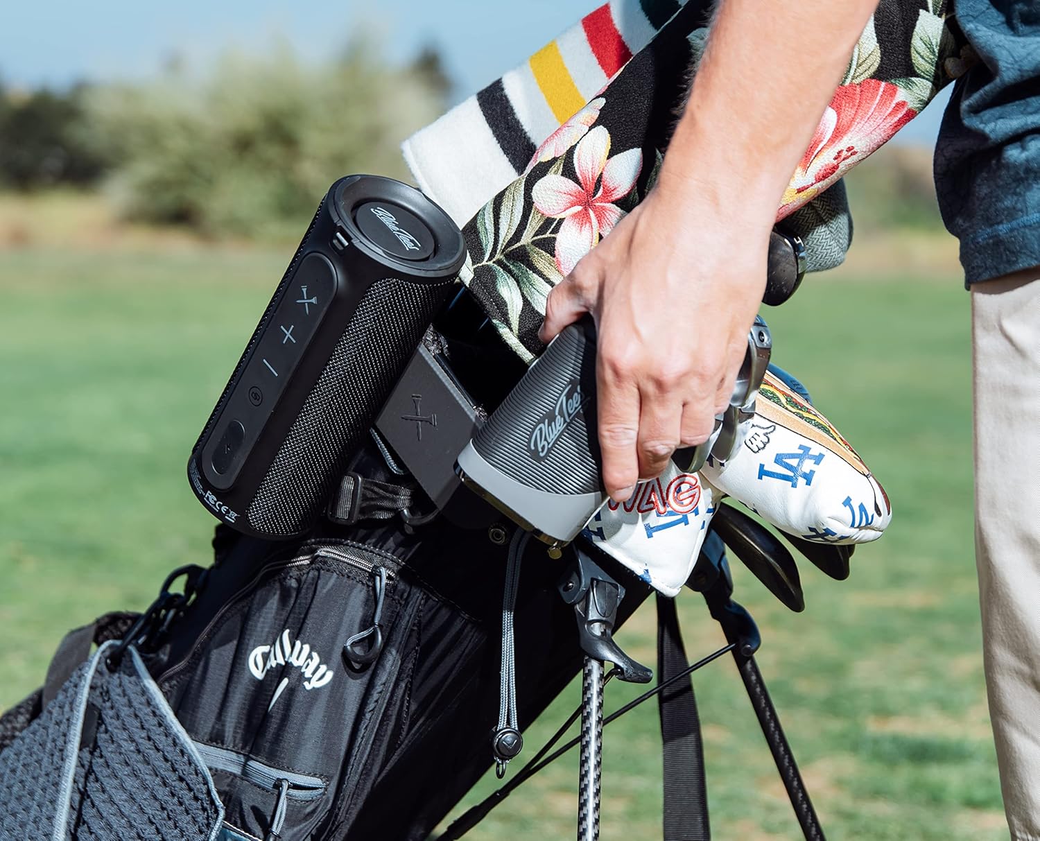 Blue Tees Golf - Magnetic Hub - Attach Magnetic Accessories to Your Golf Bag - Black