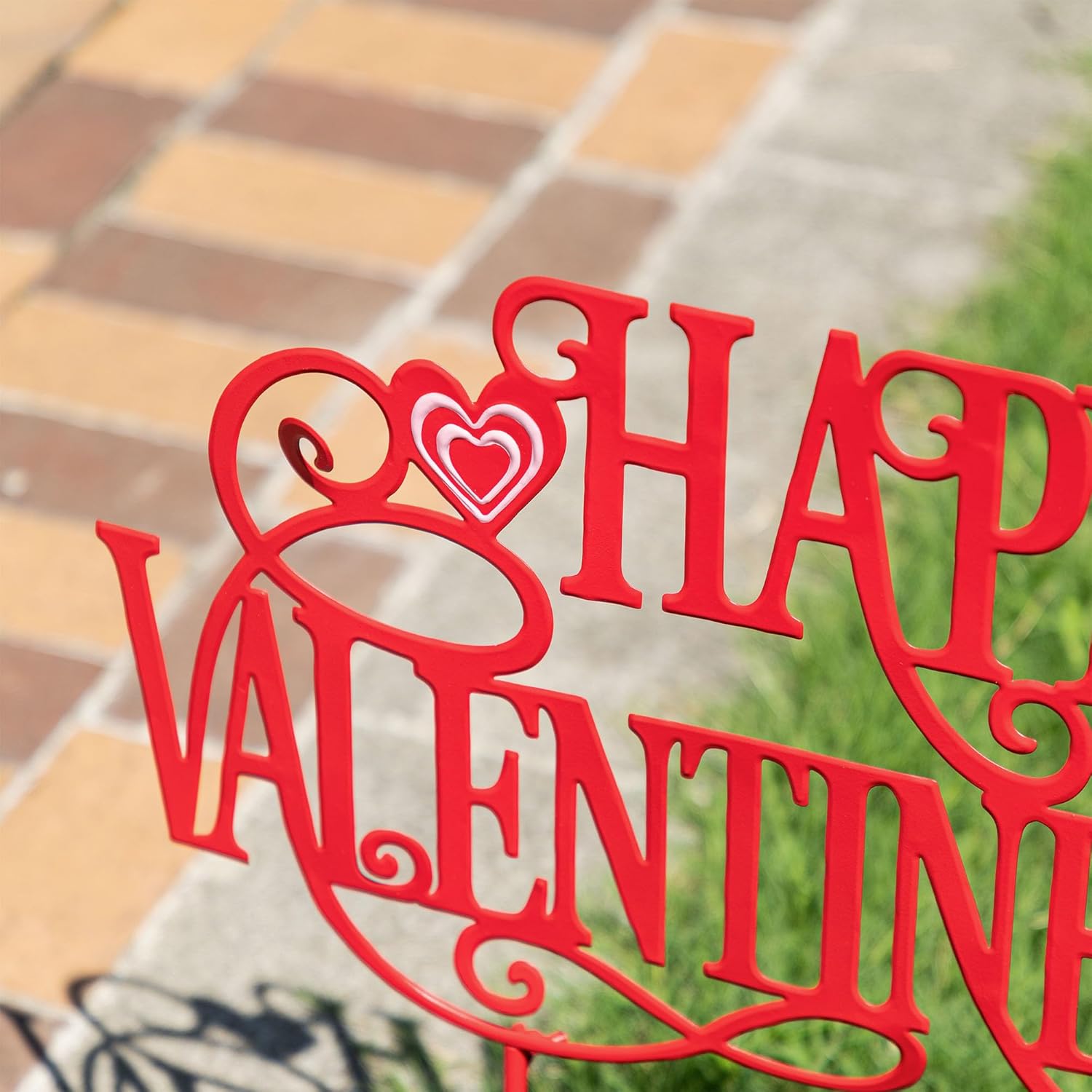 Glitzhome 23.25"H Metal "HAPPY VALENTINE'S DAY" Yard Stake, Metal Valentine's Day Letters Decorative Garden Stakes,Valentines Day Decorations Outdoor for Home Lawn Porch Anniversary Wedding