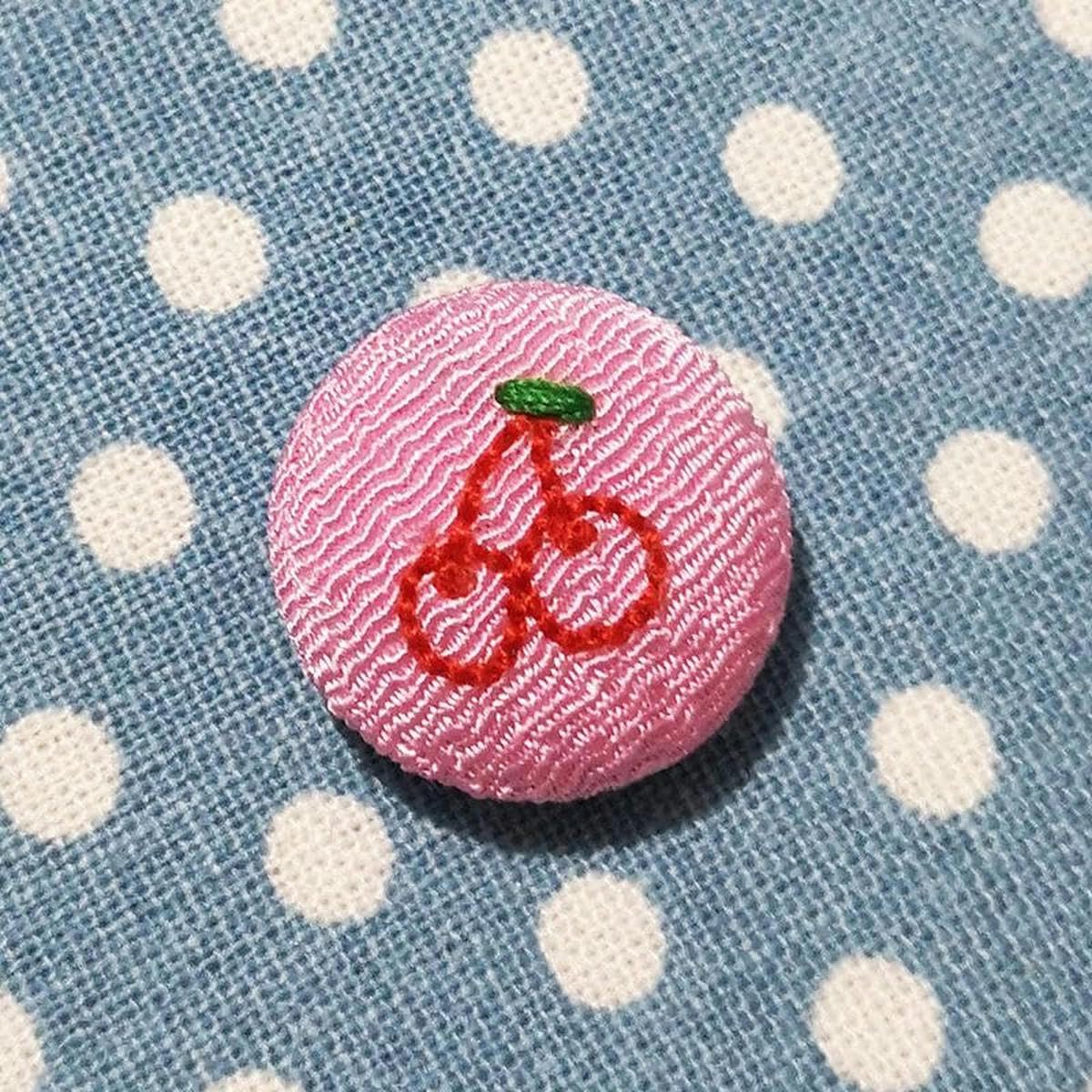 12 pièces 20 MM boutons ronds brodés roses faits à la main recouverts de tissu boutons en velours avec boutons à tige en métal pour l'artisanat de vêtements-café cerise-12 pièces