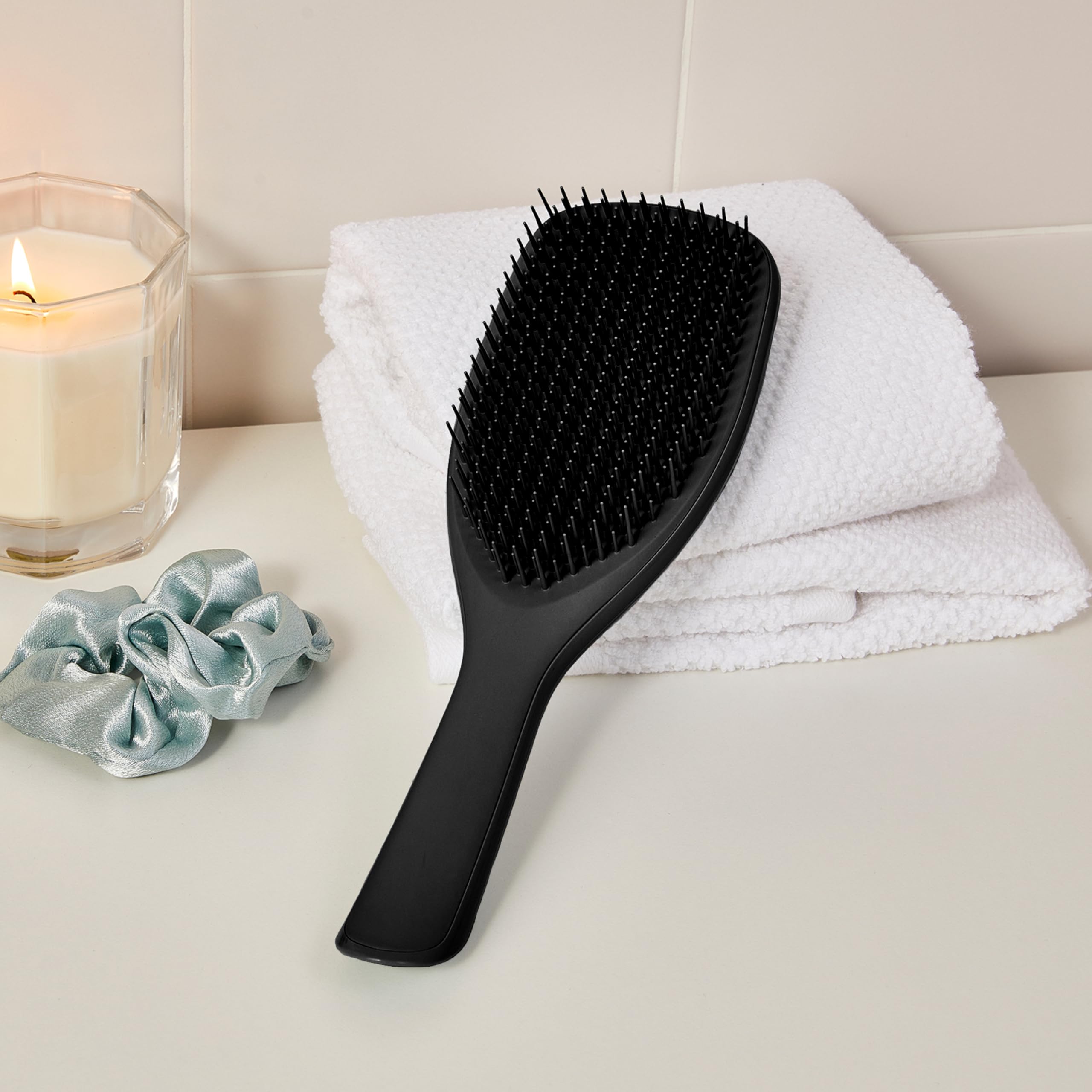 Tangle Teezer Ultimate Detangler - Szczotka do rozczesywania do gęstych, lokowanych i długich włosów - Dwupoziomowe ząbki zmniejszają łamliwość i eliminują splątania - Czarny połysk