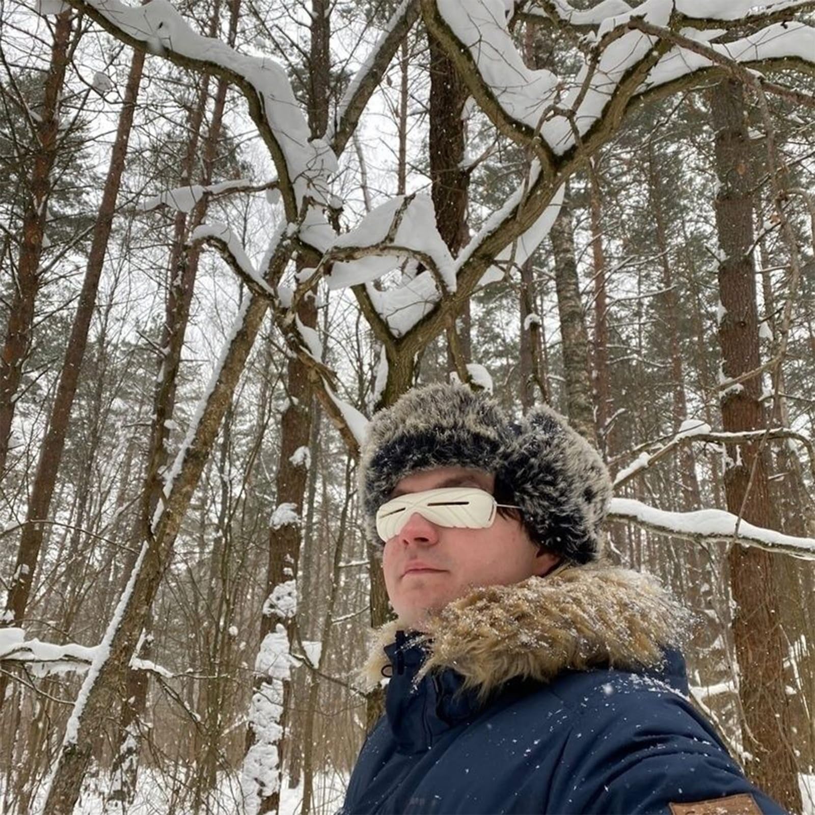 Inuit - Occhiali da neve in plastica, divertenti e pratici, adatti per feste, concerti, fotografia e altre varie attività
