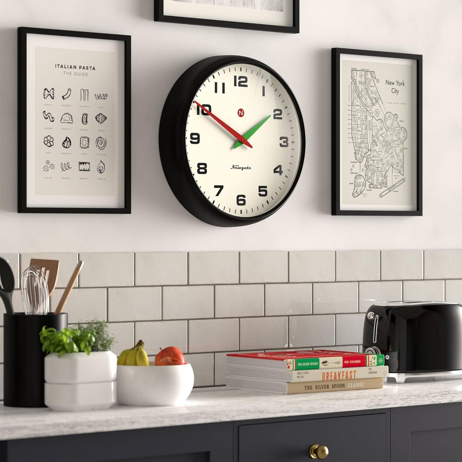 NEWGATE® Superstore wall Clock | Large Retro Metal Clock | 40cm | Black | Convex Glass Lens | Designer piece for Kitchen, Living Room or Office