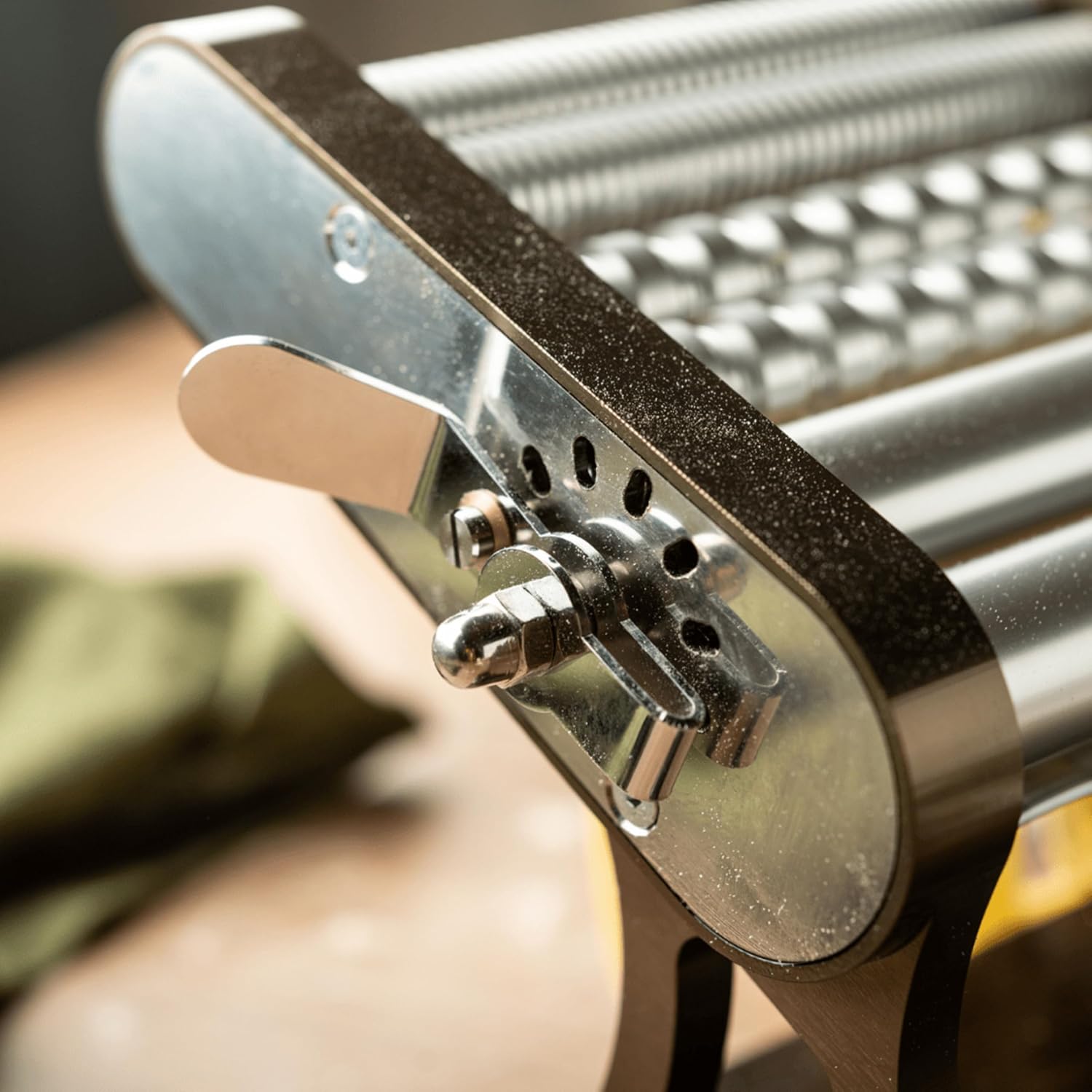 Marcato Hertiage Otello Pasta Machine. Made In Italy Manual Pasta Maker with Anodized Aluminum Rollers, Adjustable Thickness Settings for Lasagna, Fettuccine & Tagliolini.