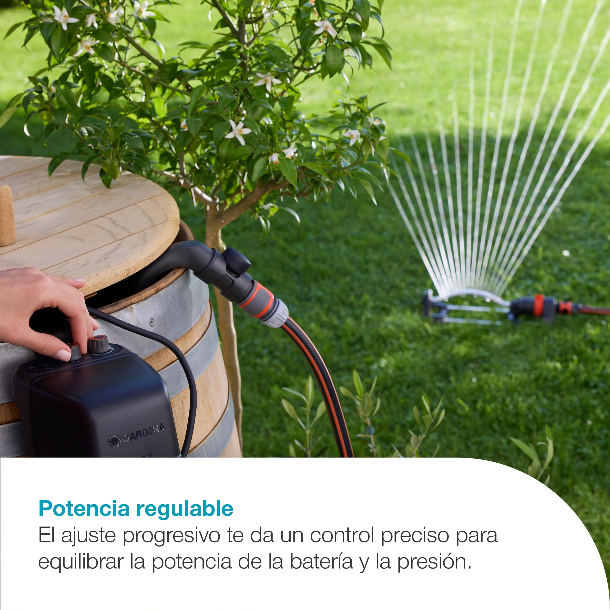Gardena Bomba de depósito de agua de lluvia con batería 2600 Comfort 18V P4A Solo: Control de riego programado, Función temporizadora, Se adapta a tu depósito de agua, Presión constante (14604-55)