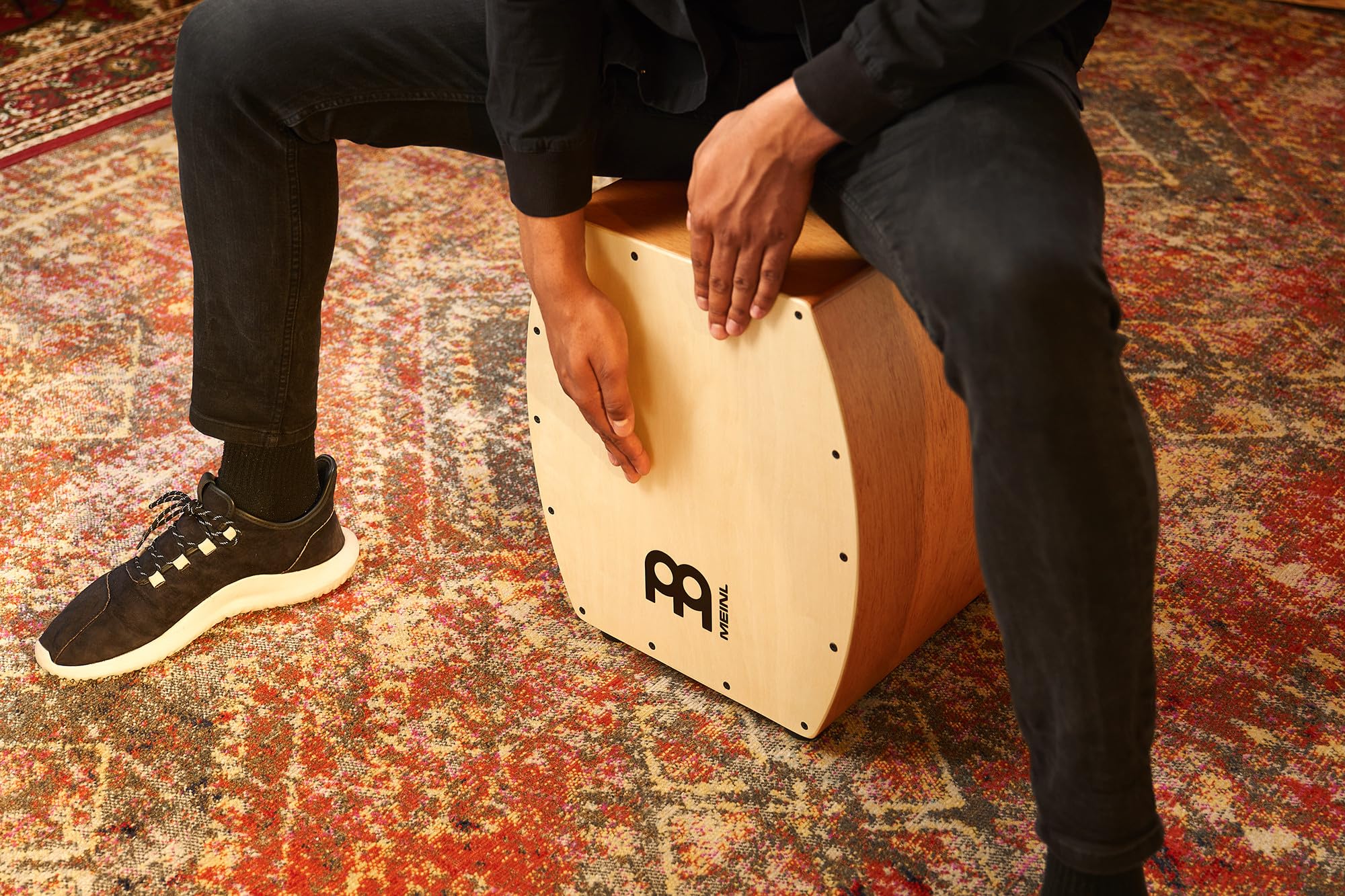 Meinl Percussion Arch Bass Cajon - Drum Box Bulbosa con Suono Rullante e Bassi Profondi - Suprrficie di Suono in Acero (SUBCAJ7SNT-M)