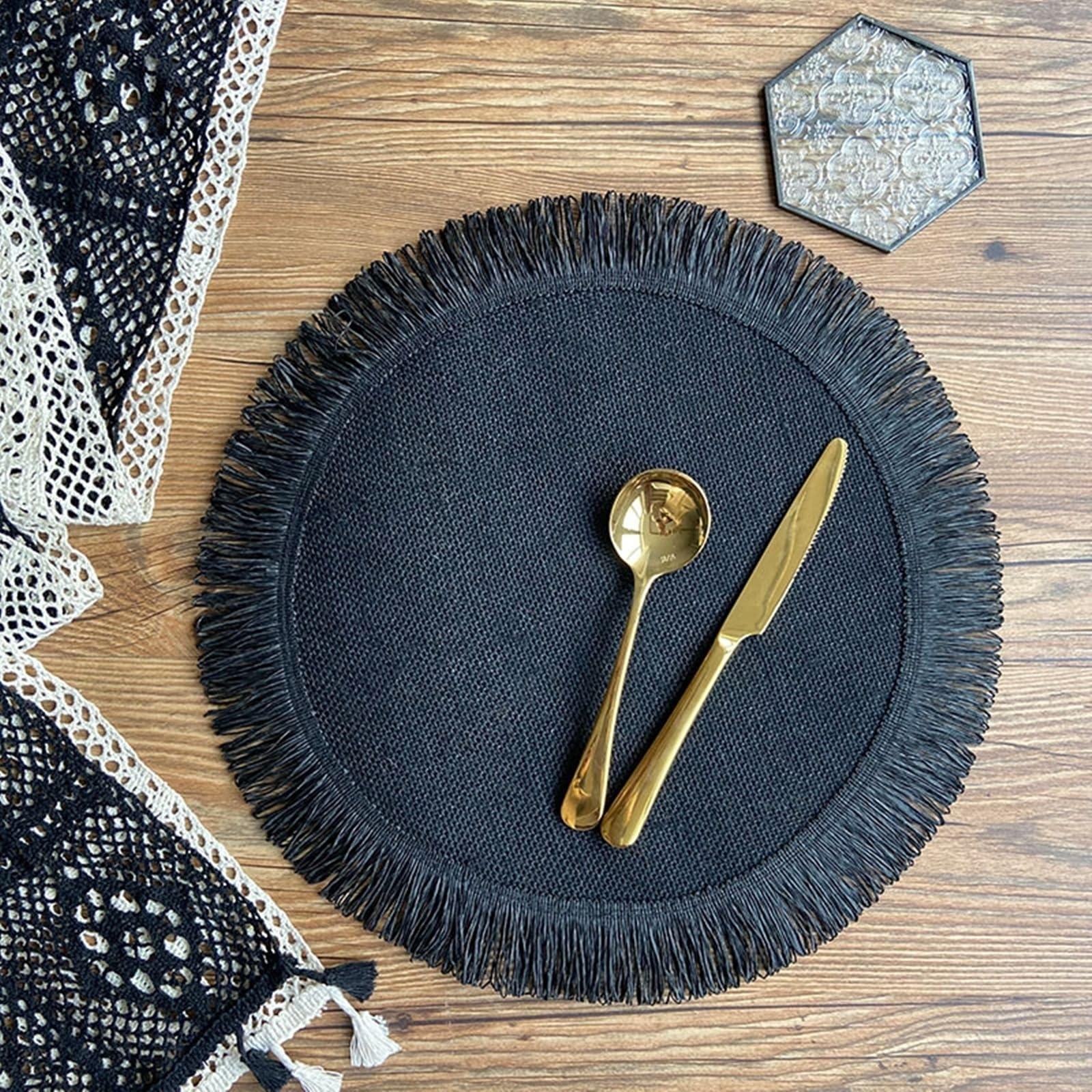 Placemat - Juego de 4 manteles individuales negros lisos con borla de 38 cm para cocina y comedor