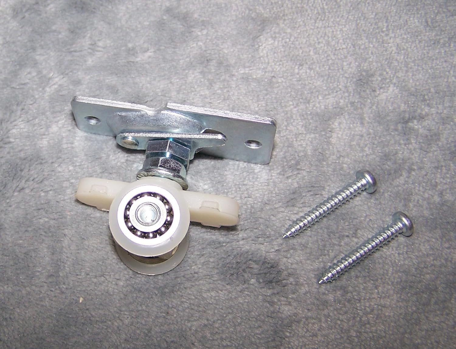 Plantation Shutter Track Rollers / 2 Ball Bearing Wheels