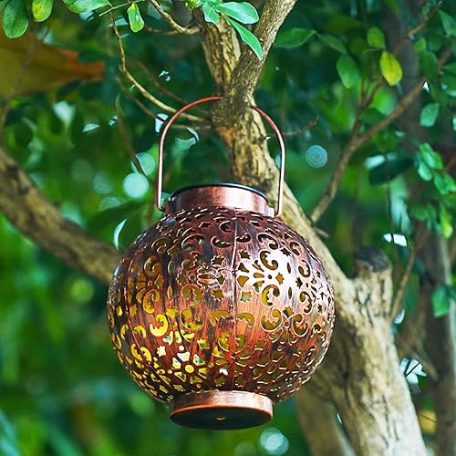 Miniatura 7 de Paquete de 2 faroles solares para exteriores, impermeables, colgantes, faroles solares de jardín retro de color blanco cálido, farol de metal hueco,