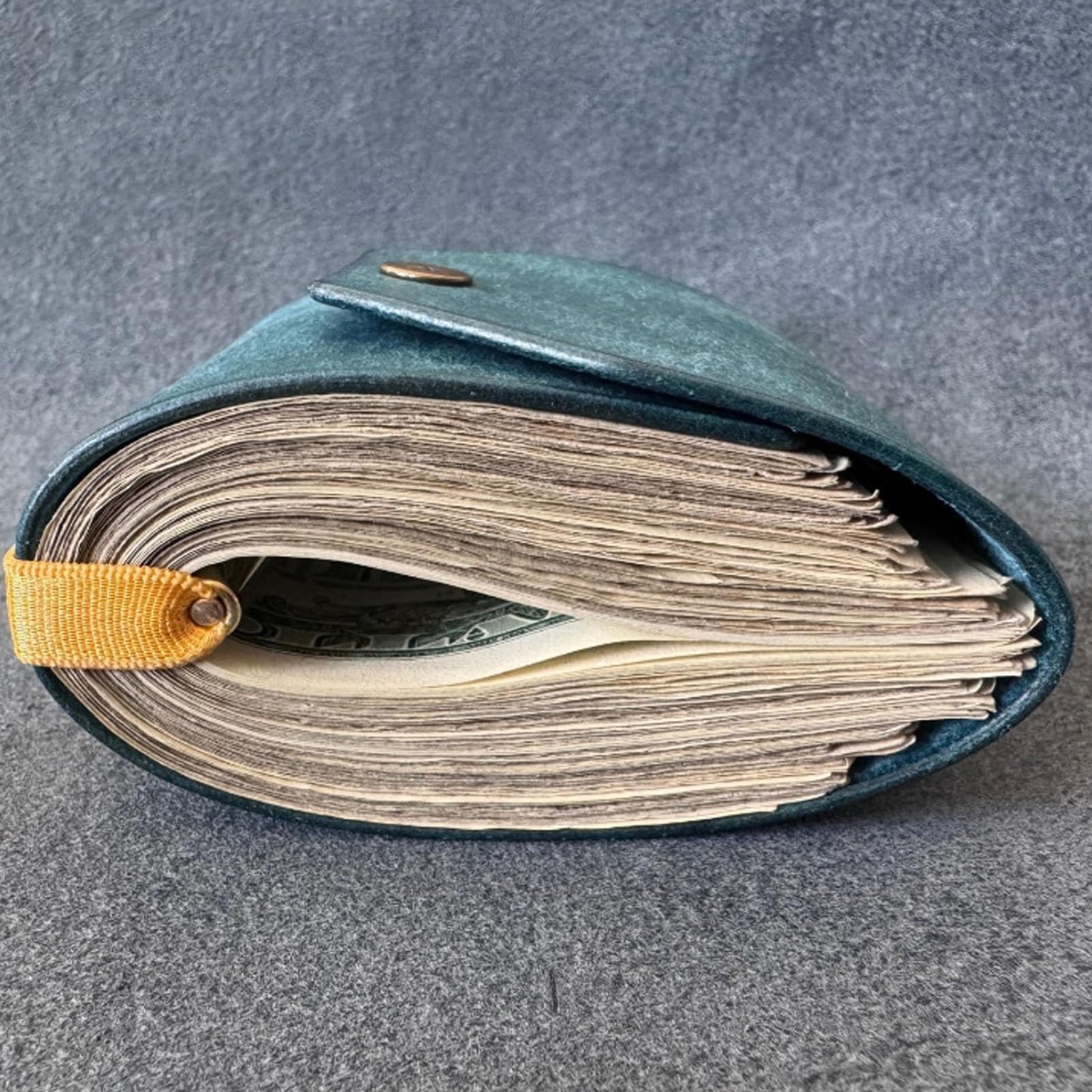 Genérico Billetera con Cierre Magnético, Porta Billetes, Bandas, Organizador De Billetes, Acceso Rápido A Efectivo, Pequeña Y Compacta. (D)