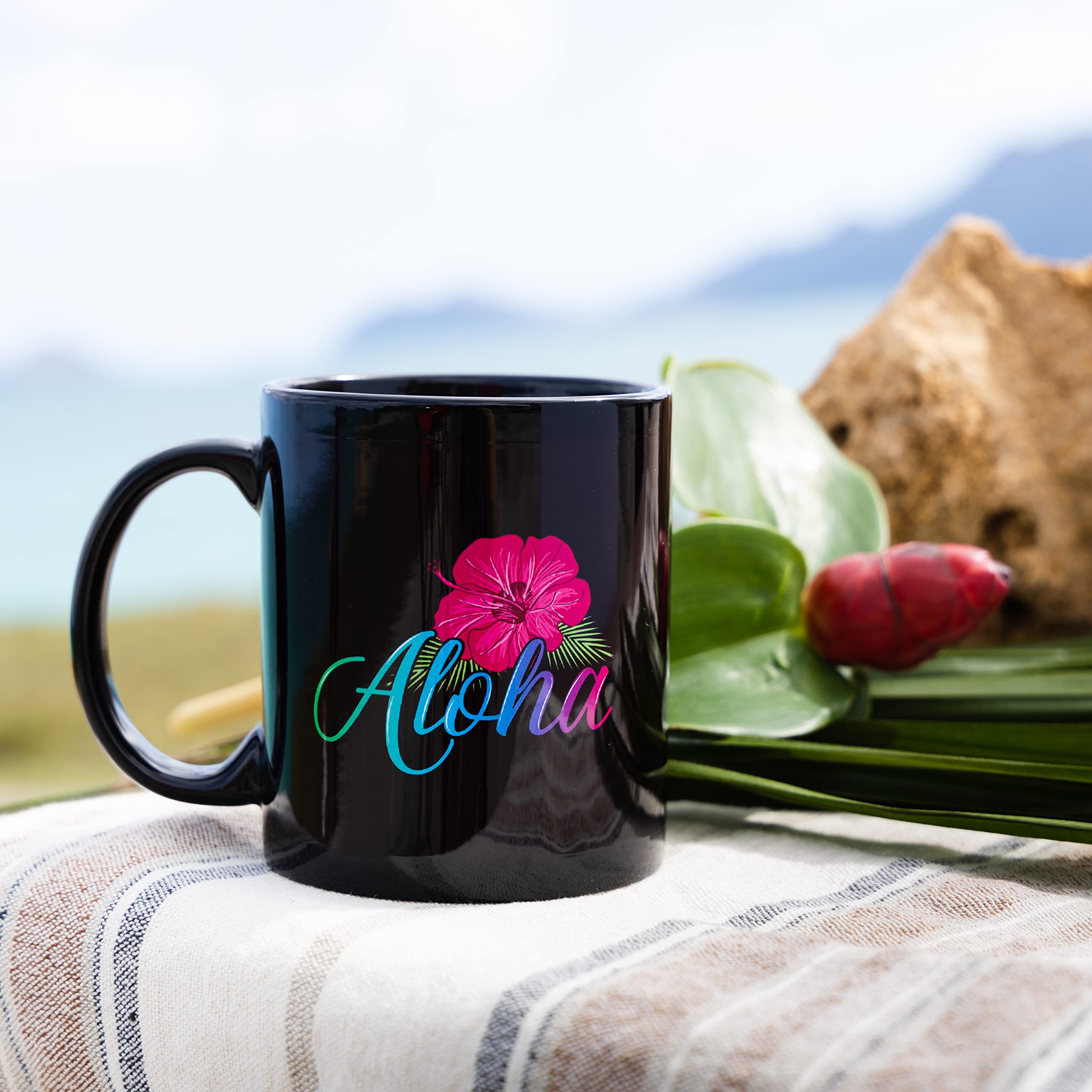 amazon coffee mugs canada Canadian Moose Facts Mug with Silhouette Moose Design Green main image 1