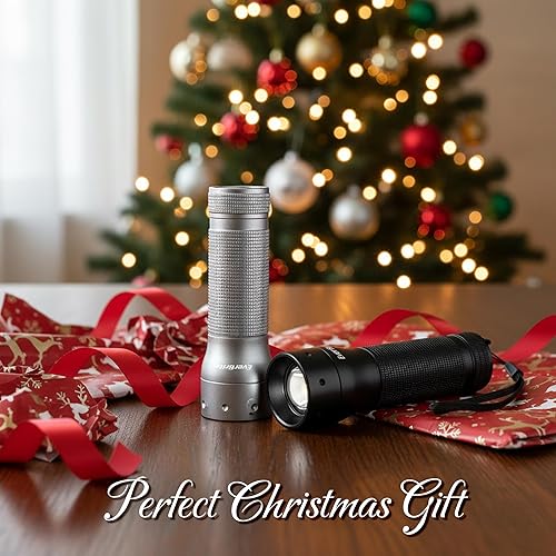 Miniatura 2 de EverBrite Mini linterna LED, 350 lúmenes altos con zoom de 350 lúmenes, 3 modos, 3 pilas AAA incluidas, luz flash de mano compacta para campamento,