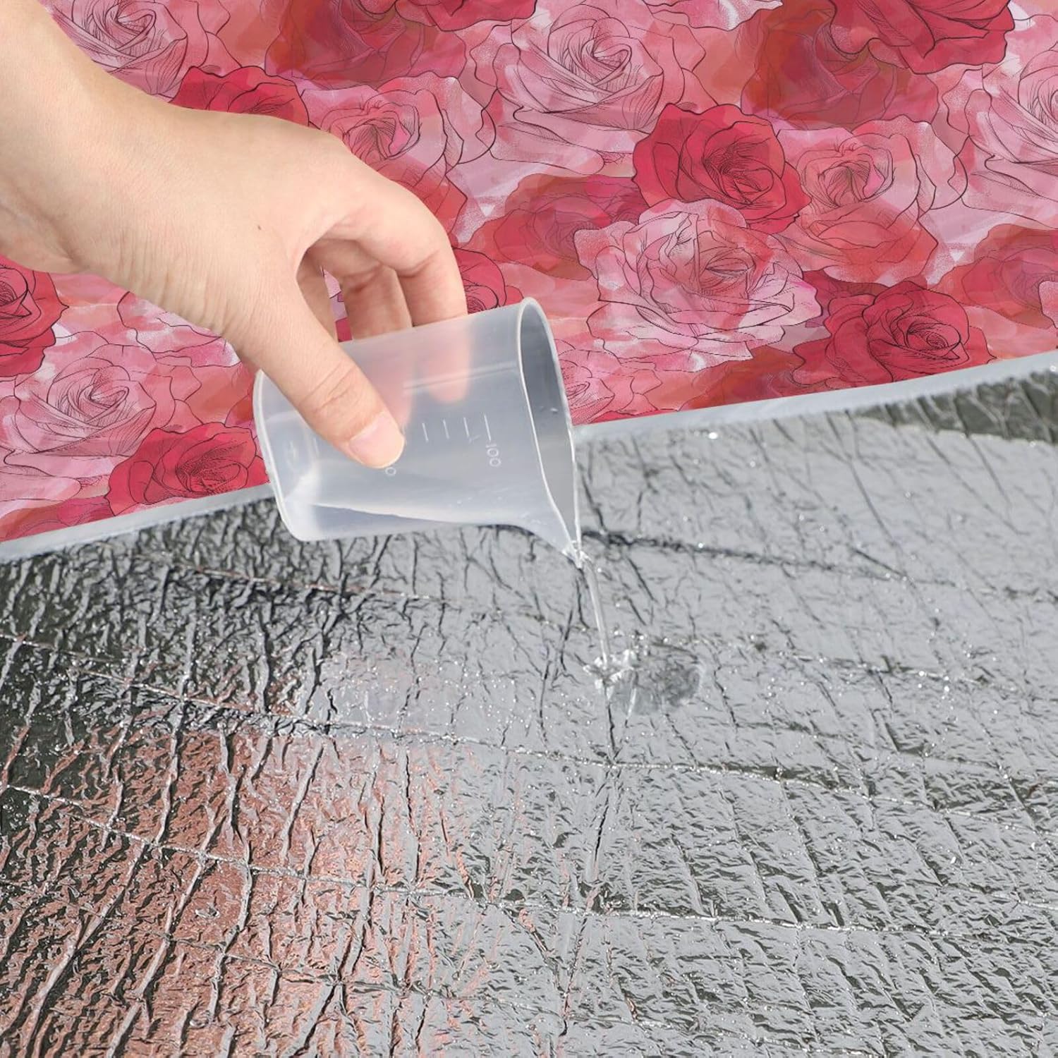 Round Beach Accessories - Fits 2 Adults, Summer Accessories Sand Free Camping Floor Mat for Spring Summer Camping 58 in (Roses Red)