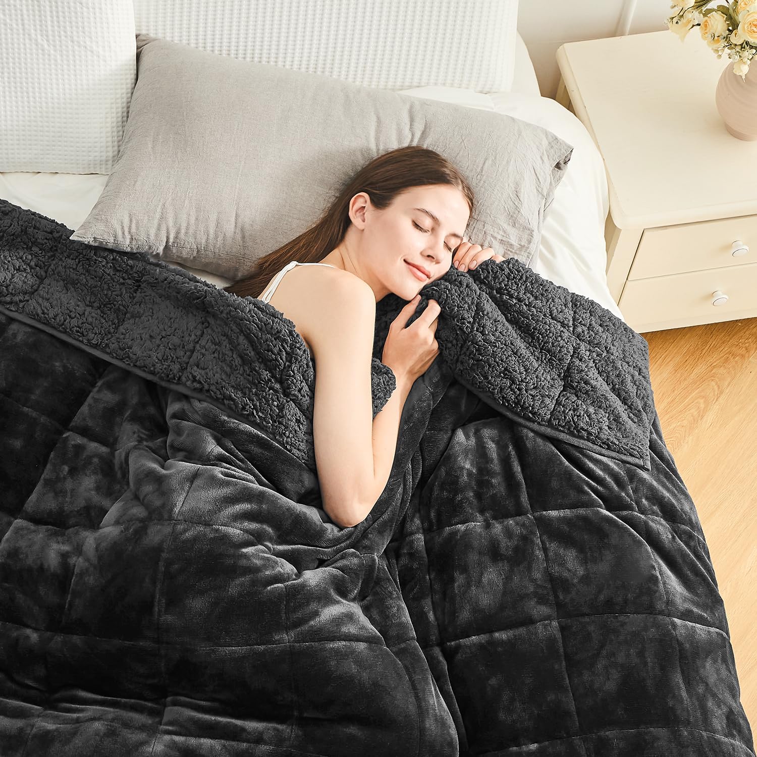 Cottonblue Sherpa Fleece Weighted Blanket for Adults 150cm x 200cm 7kg for Queen Twin Bed, Ultra Soft Cozy Comfort Heavy Blankets with Glass Beads for Relaxing Sleeping Calming, 60x80 Inches,Black — image 1